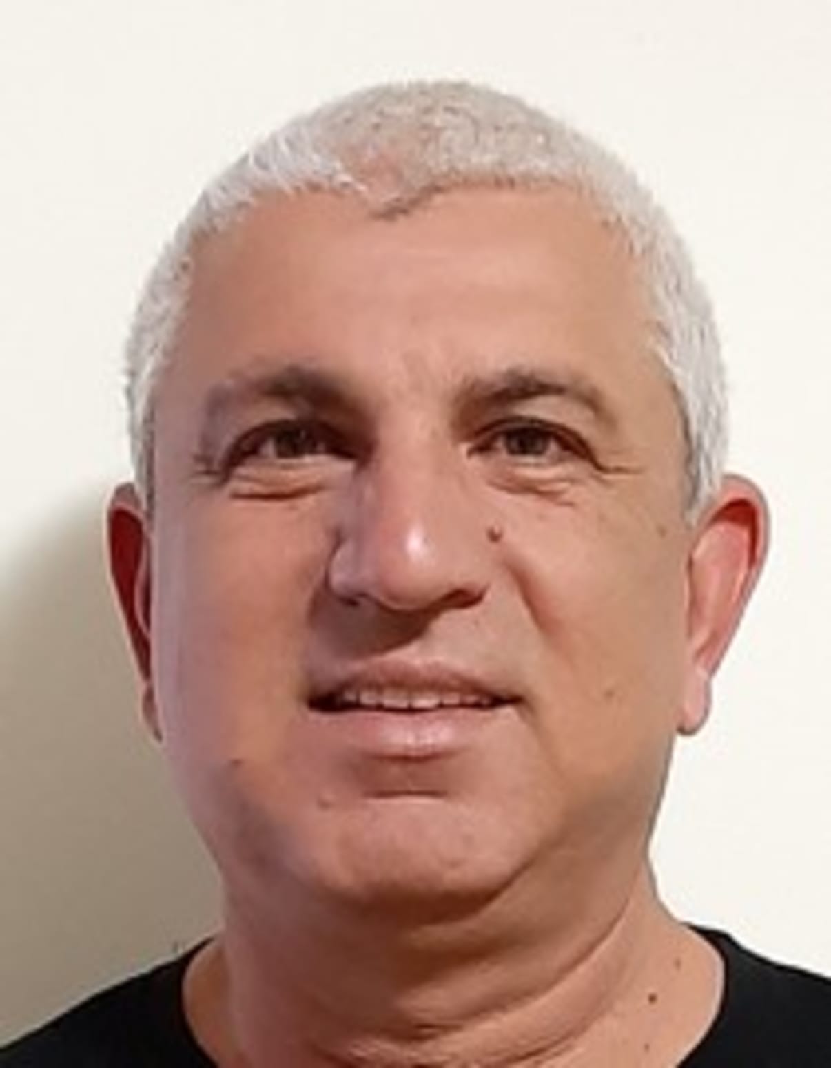 תמונת פורטרט של בעל המקצוע