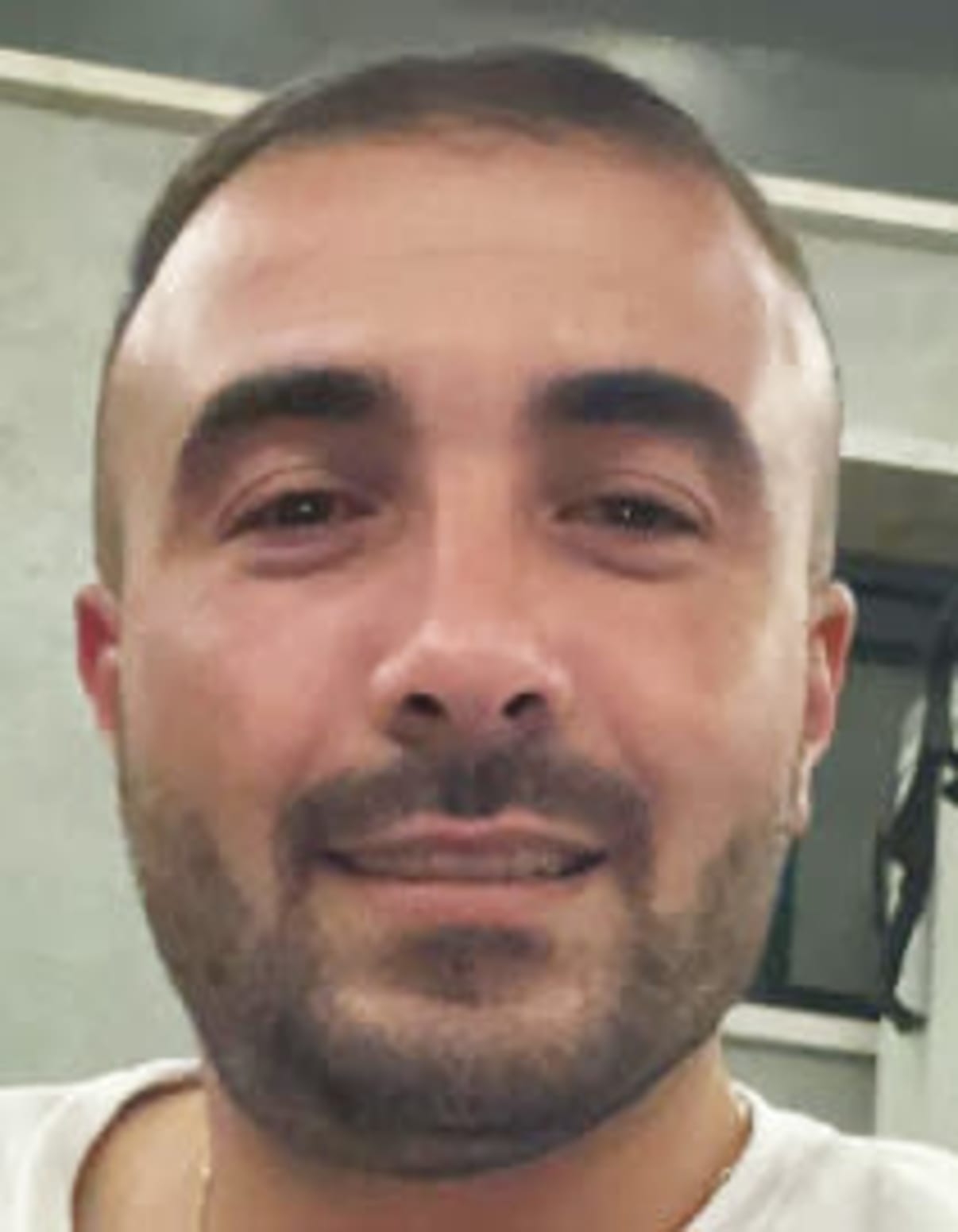 תמונת פורטרט של בעל המקצוע