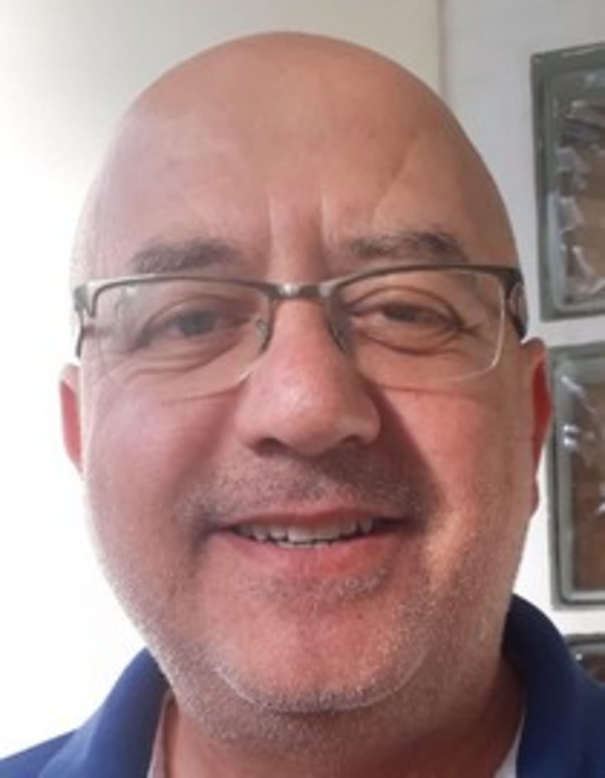 תמונת פורטרט של בעל המקצוע