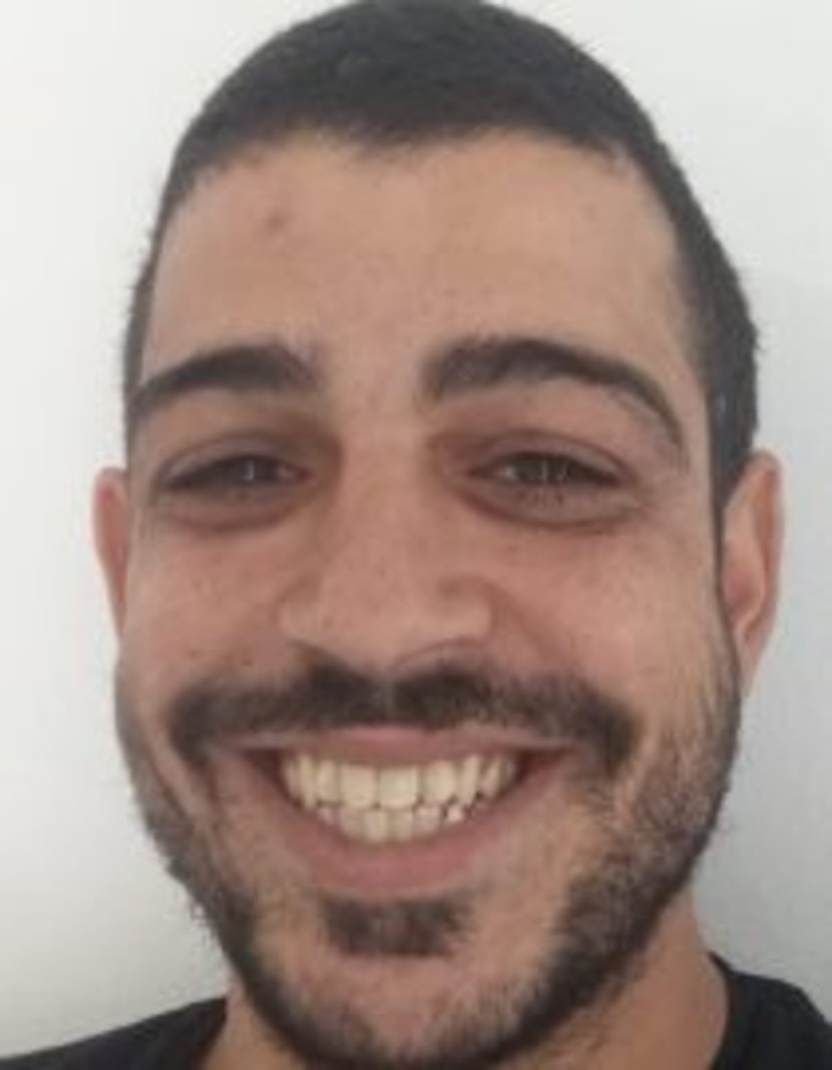 תמונת פורטרט של בעל המקצוע