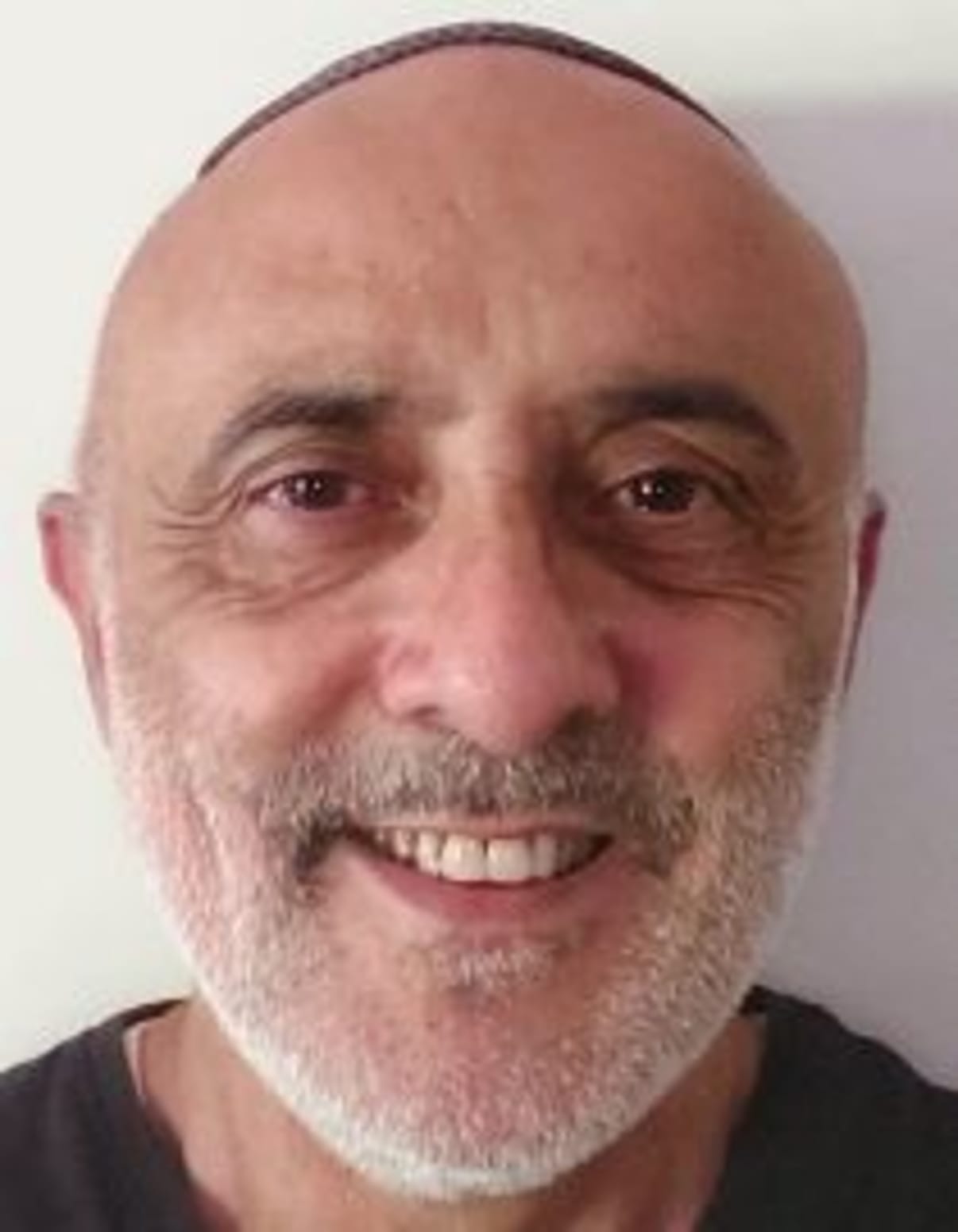 תמונת פורטרט של בעל המקצוע