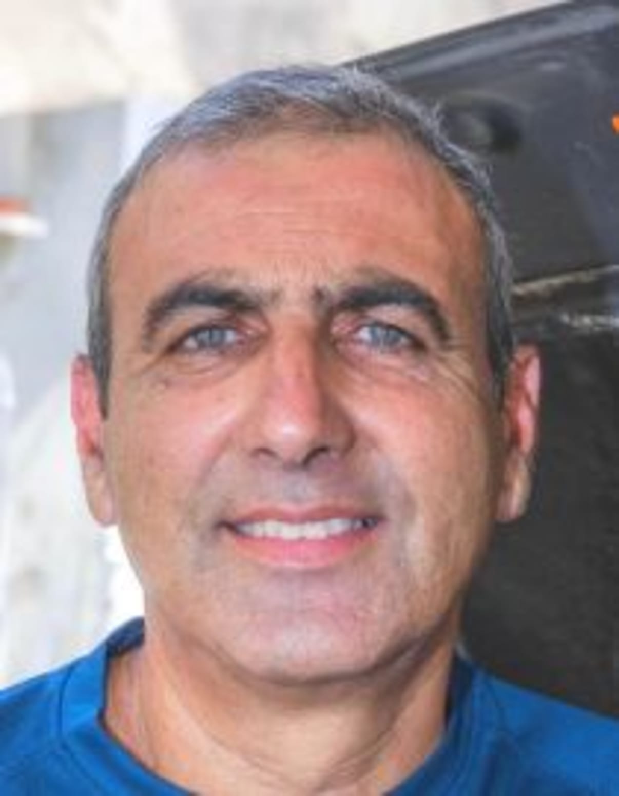 תמונת פורטרט של בעל המקצוע