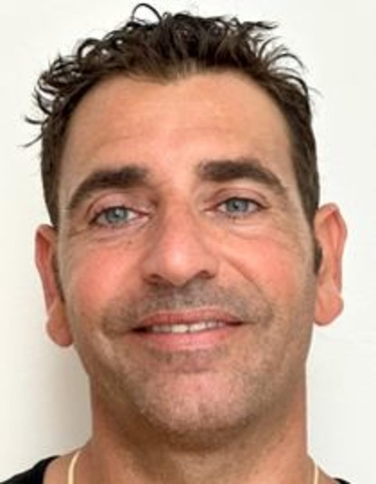 תמונת פורטרט של בעל המקצוע