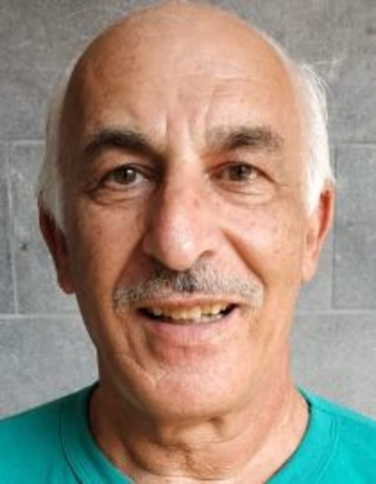 תמונת פורטרט של בעל המקצוע