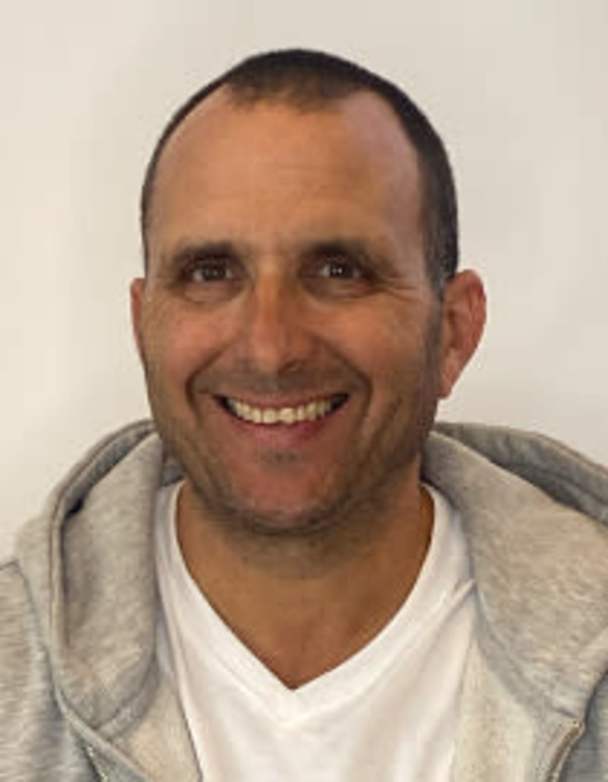 תמונת פורטרט של בעל המקצוע