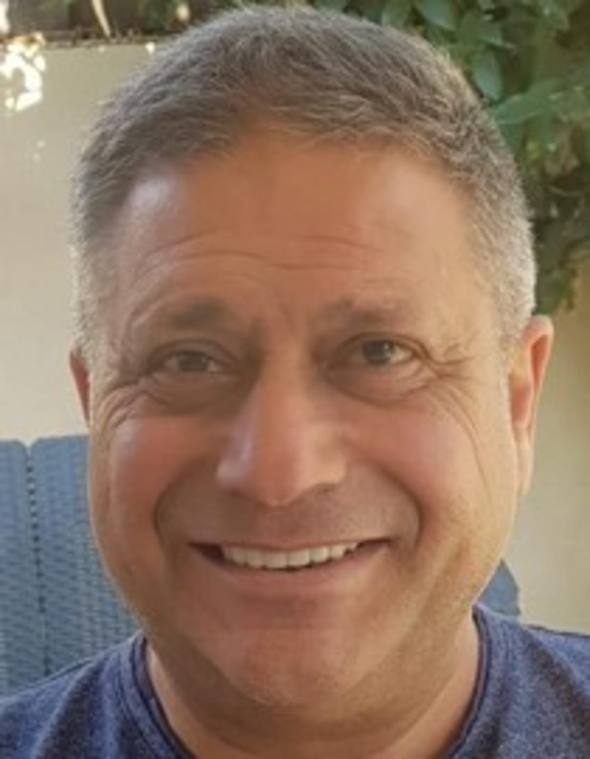 תמונת פורטרט של בעל המקצוע