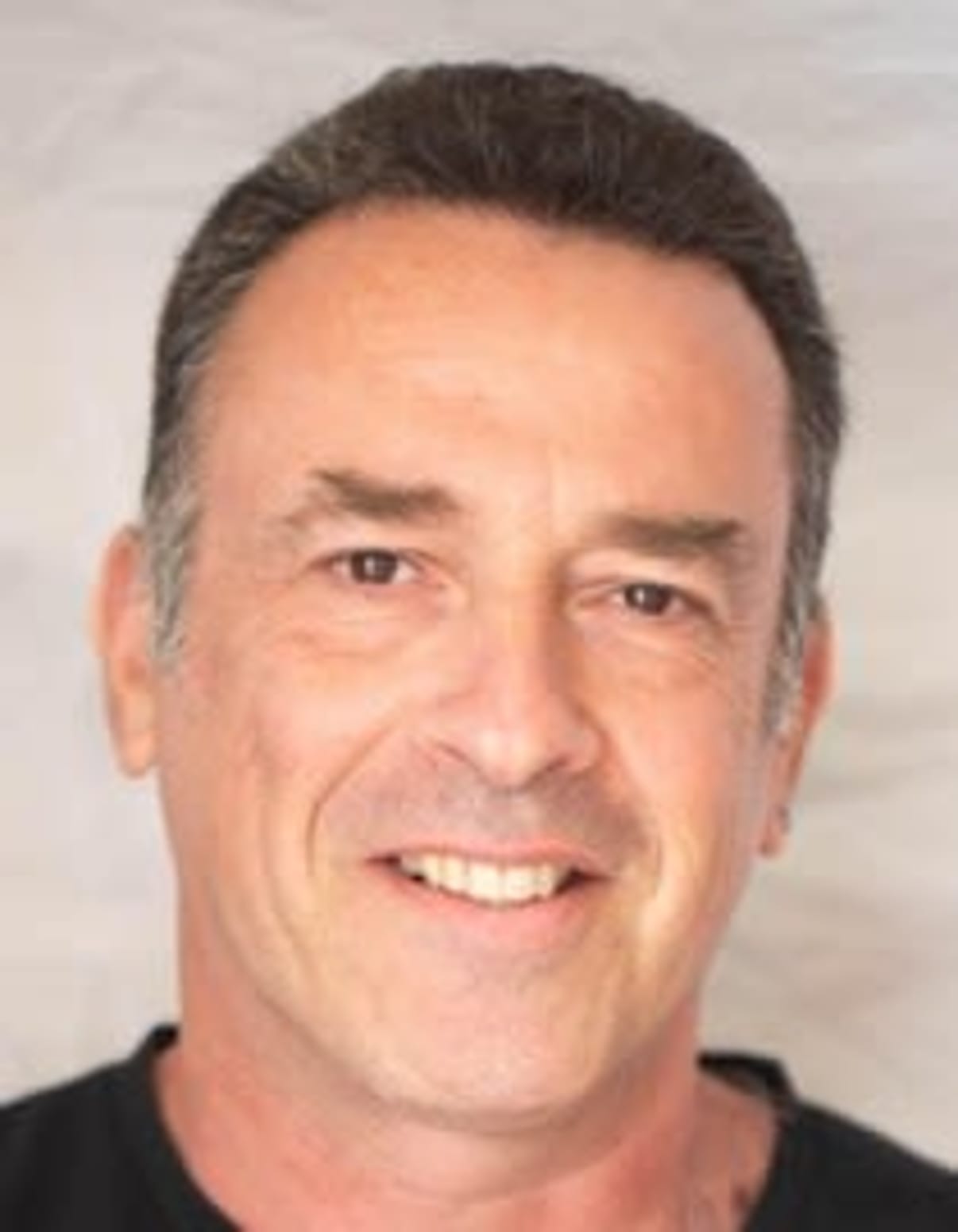 תמונת פורטרט של בעל המקצוע