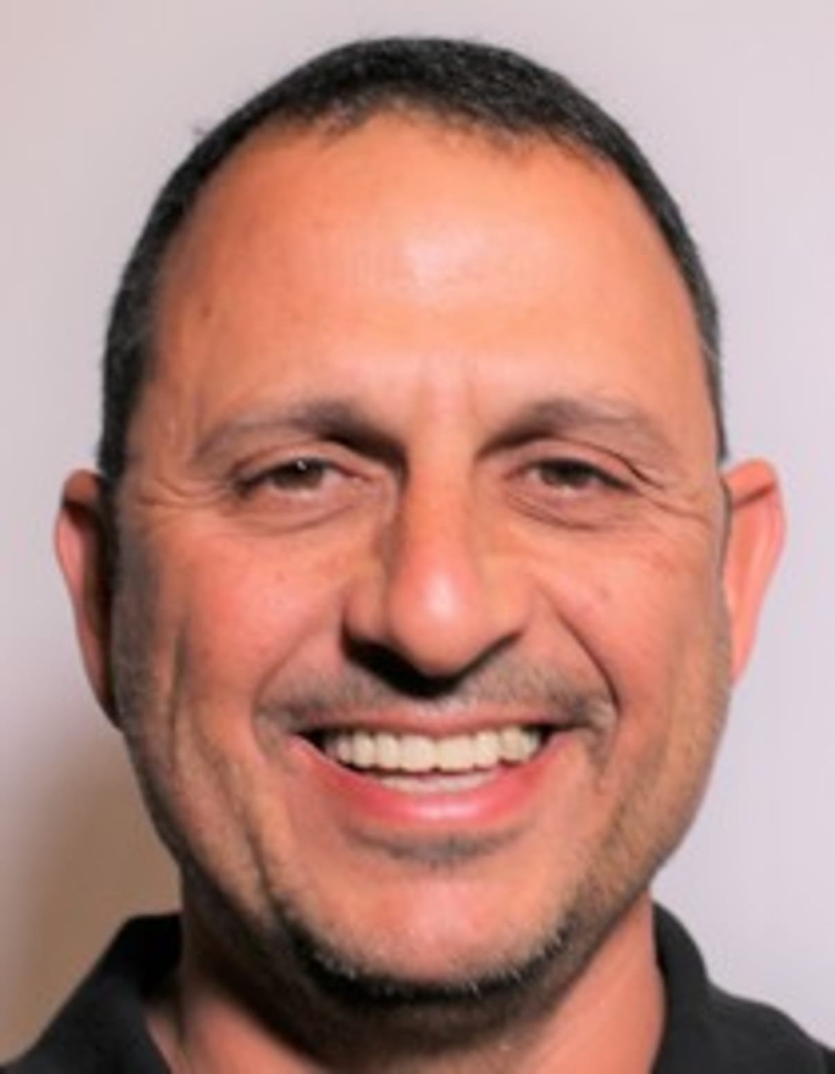 תמונת פורטרט של בעל המקצוע