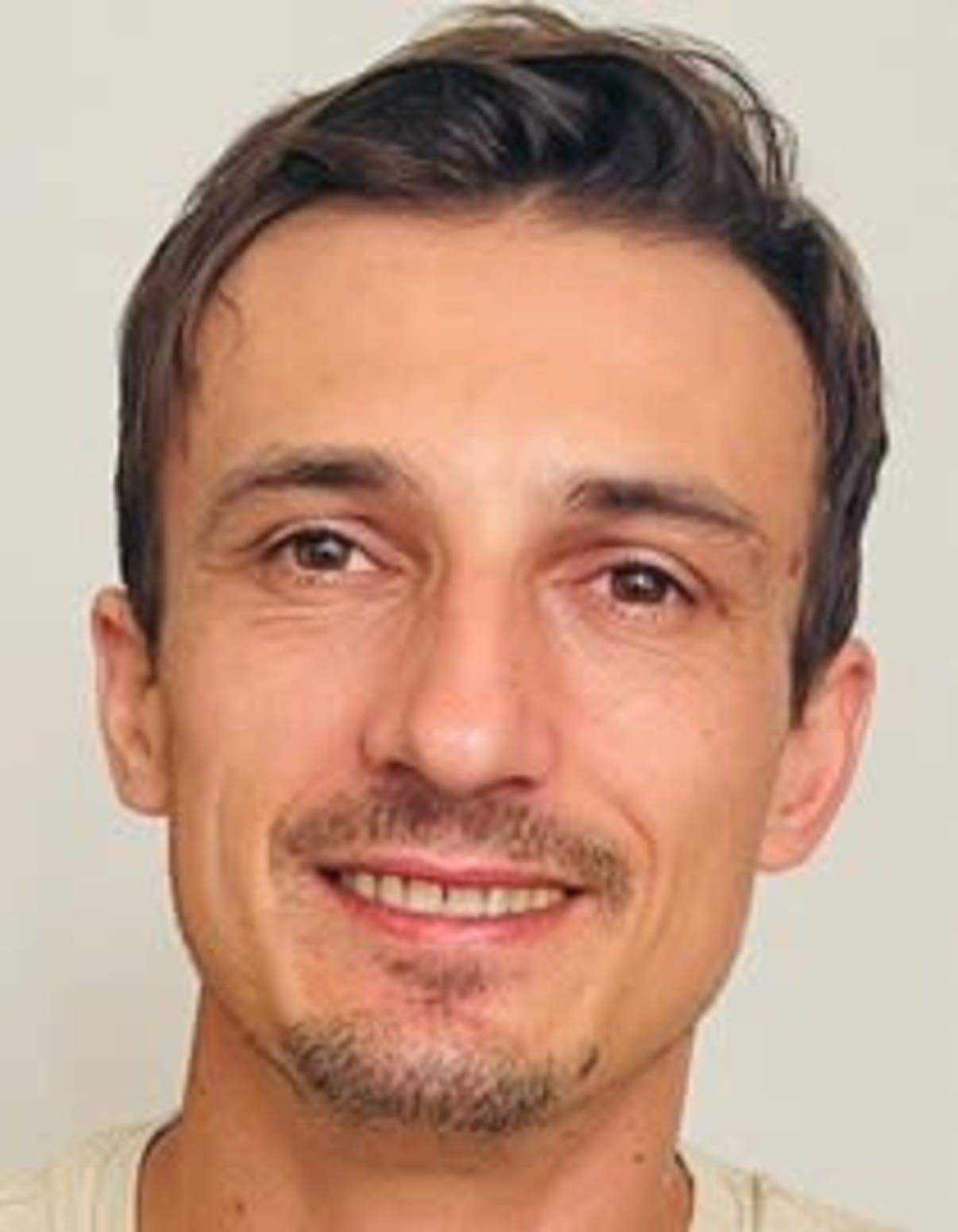 תמונת פורטרט של בעל המקצוע