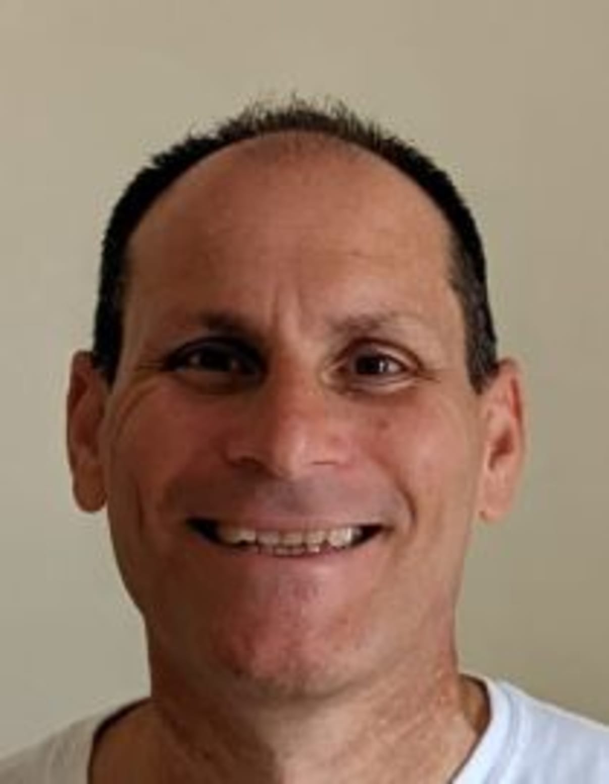 תמונת פורטרט של בעל המקצוע