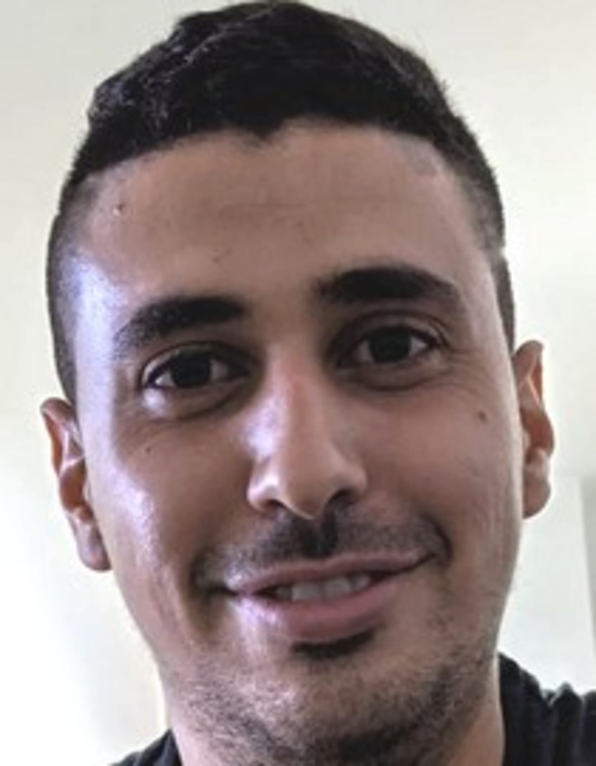 תמונת פורטרט של בעל המקצוע