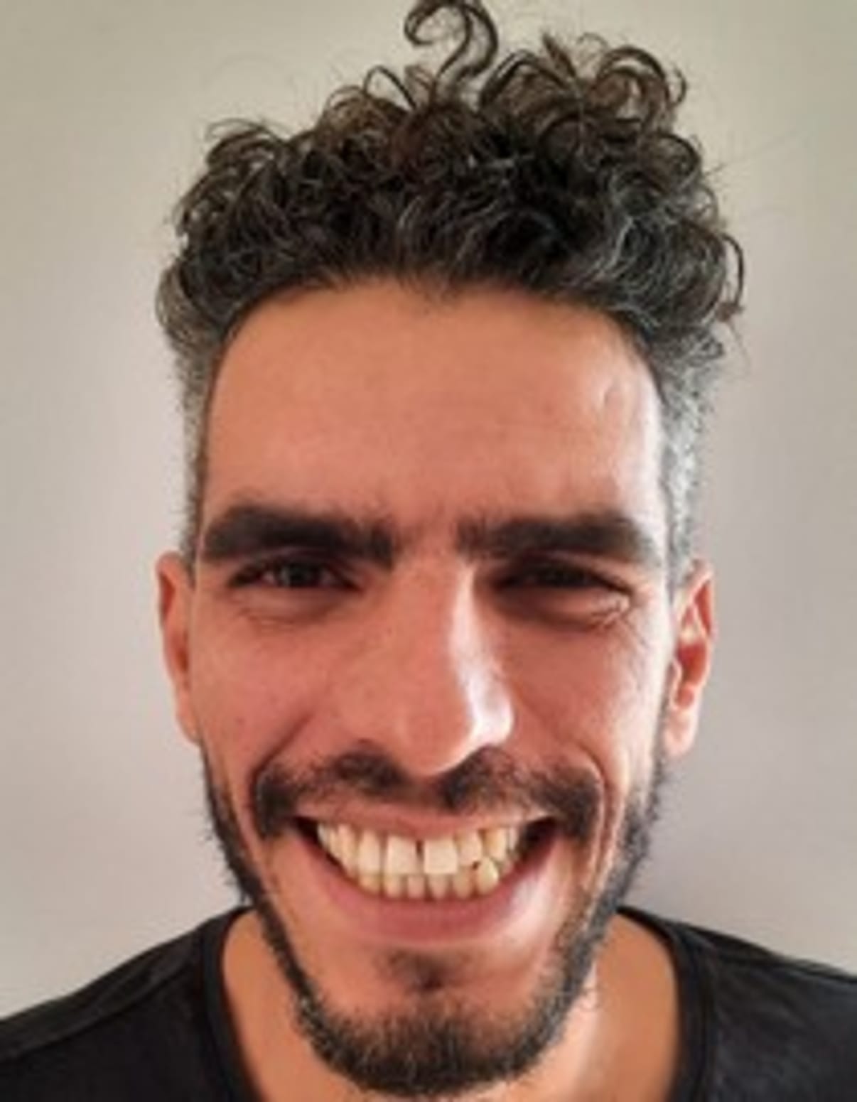 תמונת פורטרט של בעל המקצוע