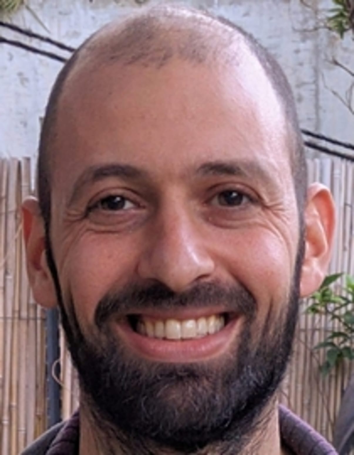 תמונת פורטרט של בעל המקצוע