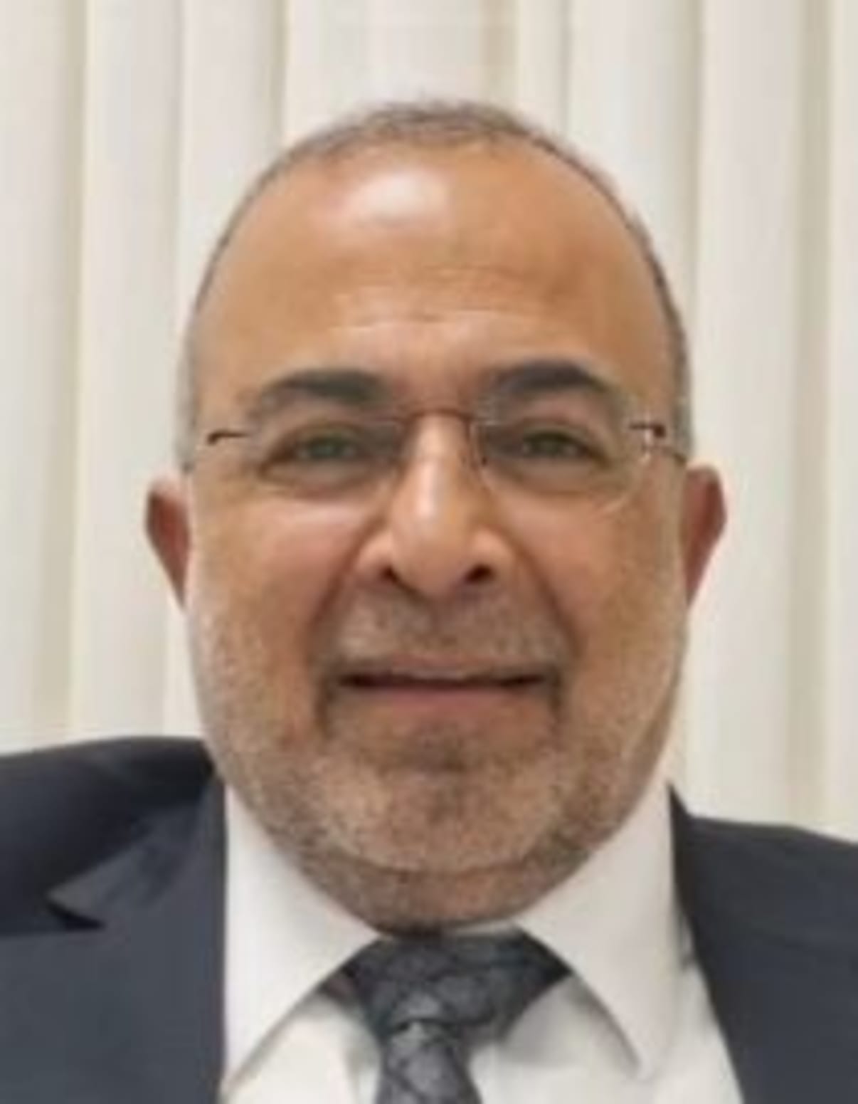 תמונת פורטרט של בעל המקצוע תמונת פורטרט של בעל המקצוע