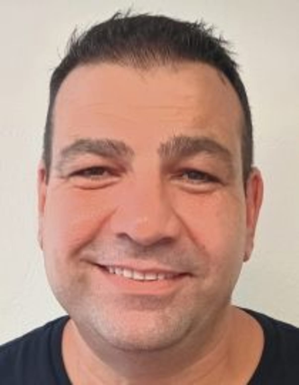 תמונת פורטרט של בעל המקצוע