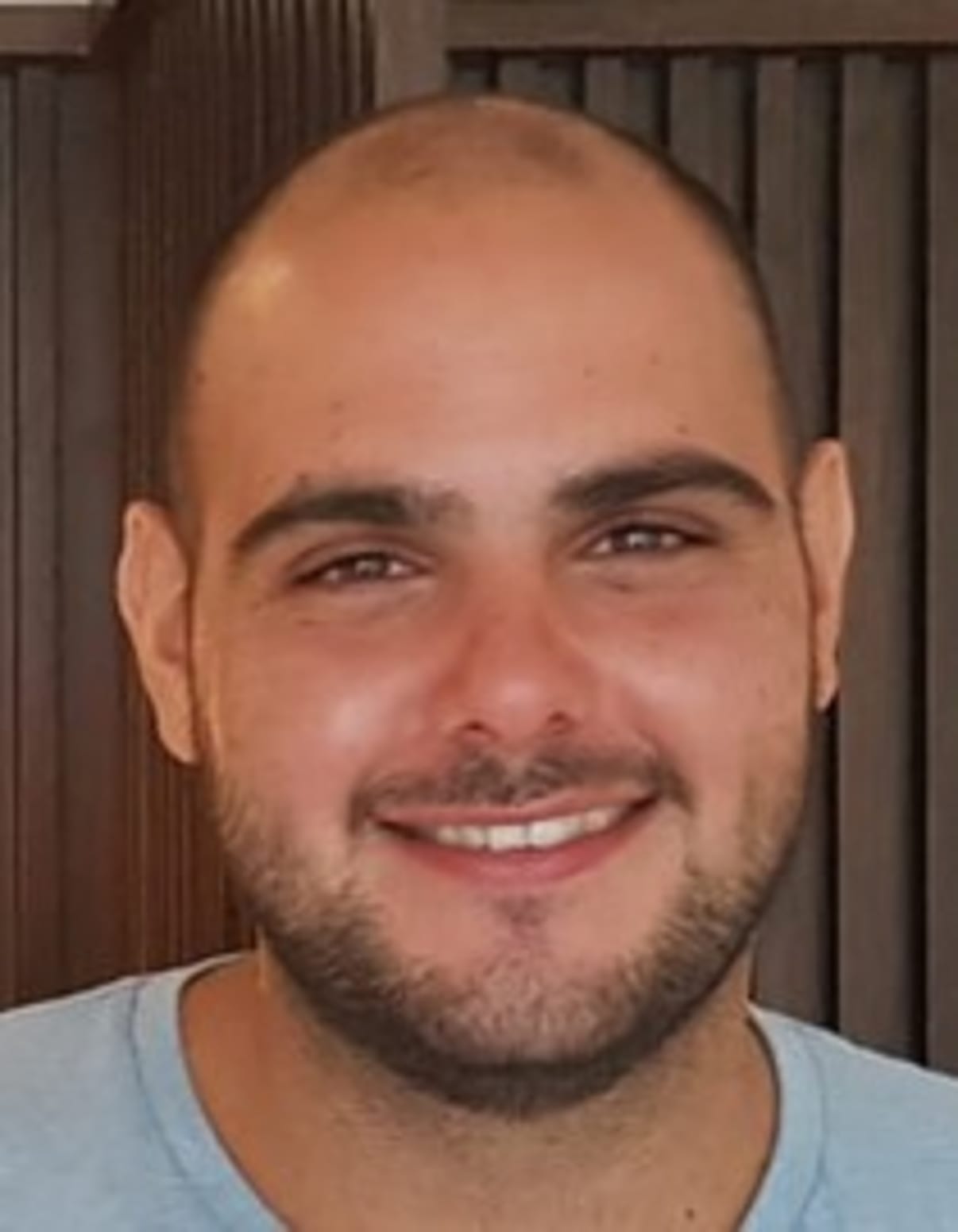 תמונת פורטרט של בעל המקצוע