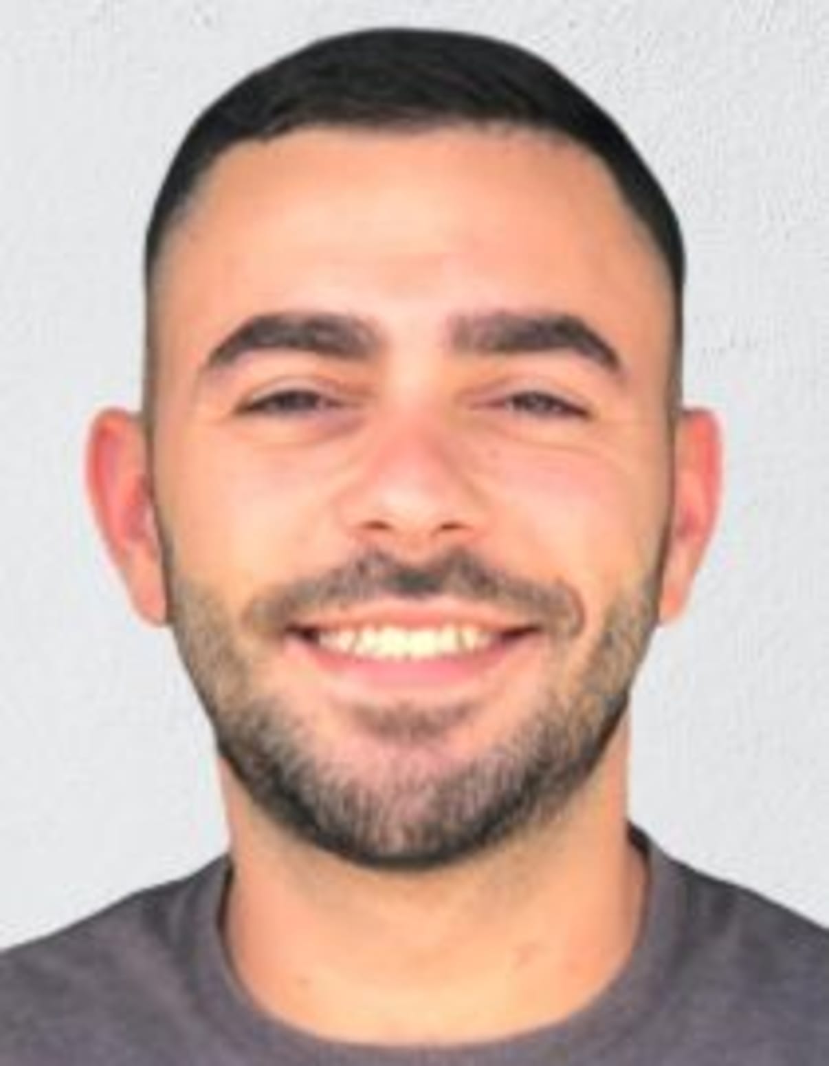 תמונת פורטרט של בעל המקצוע