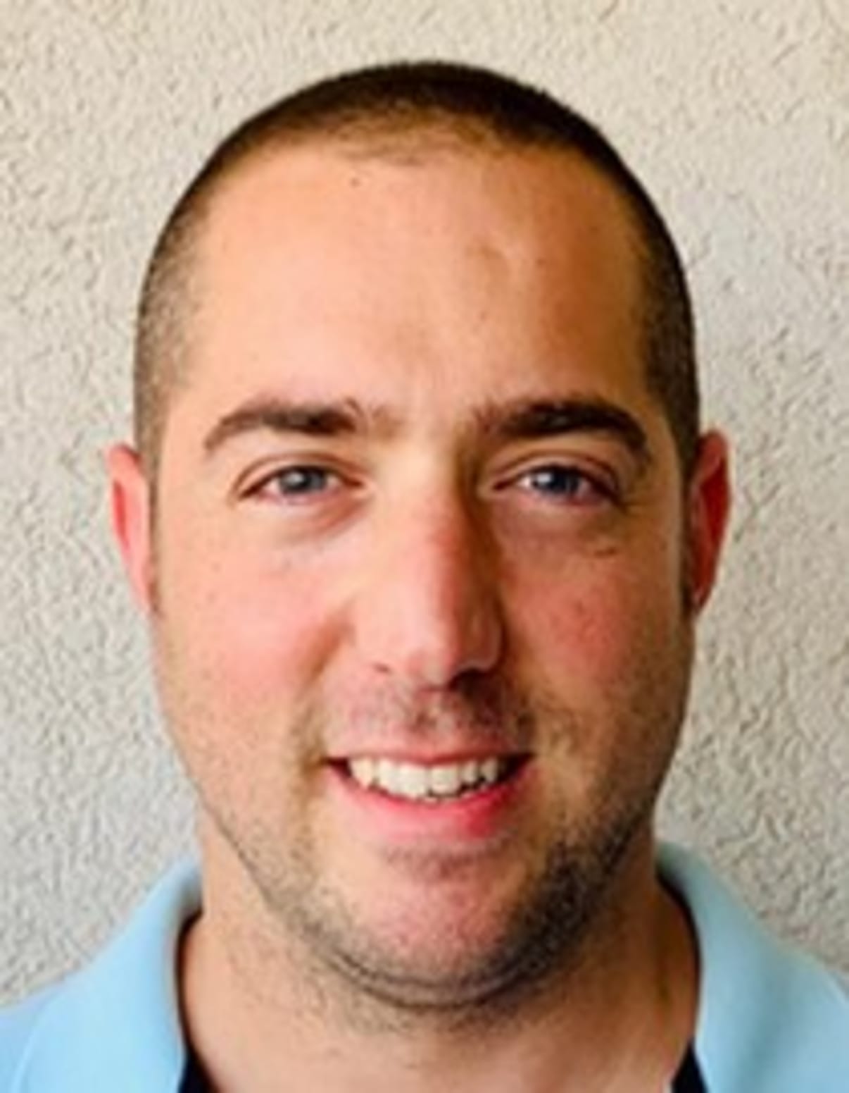 תמונת פורטרט של בעל המקצוע