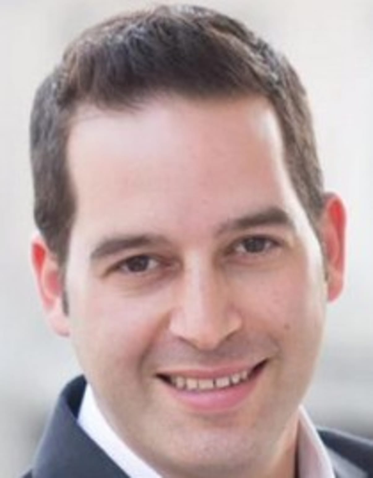 תמונת פורטרט של בעל המקצוע