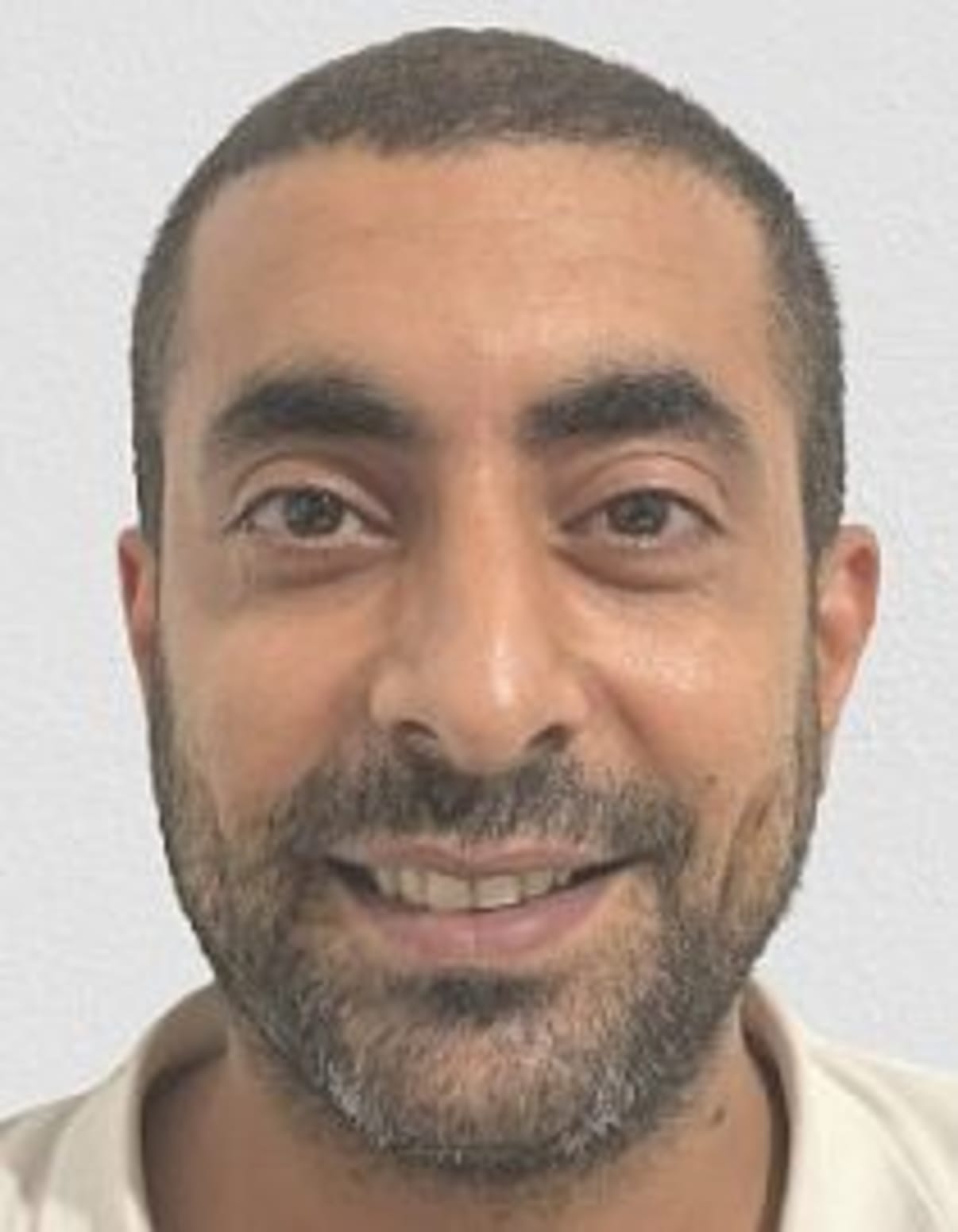 תמונת פורטרט של בעל המקצוע