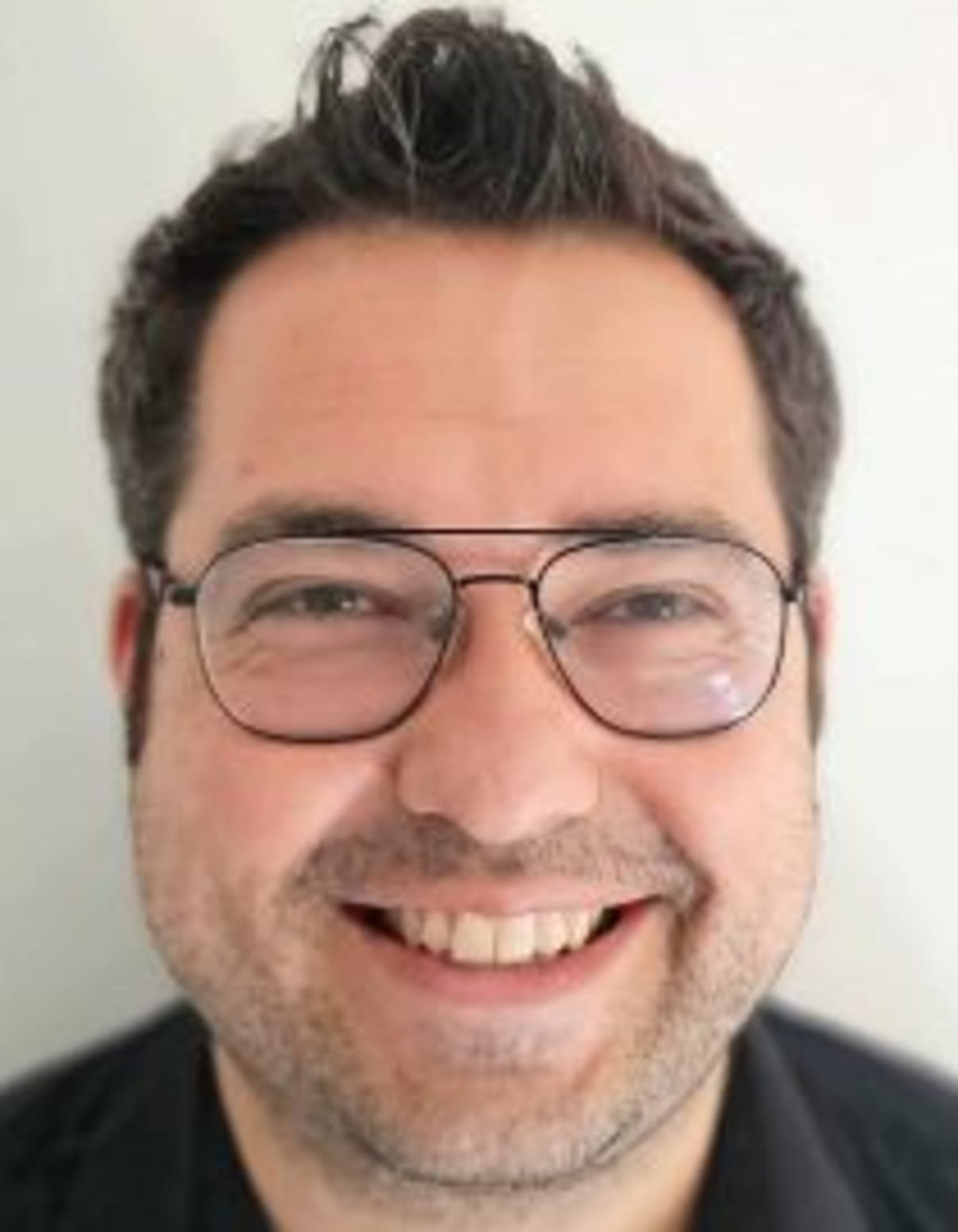 תמונת פורטרט של בעל המקצוע