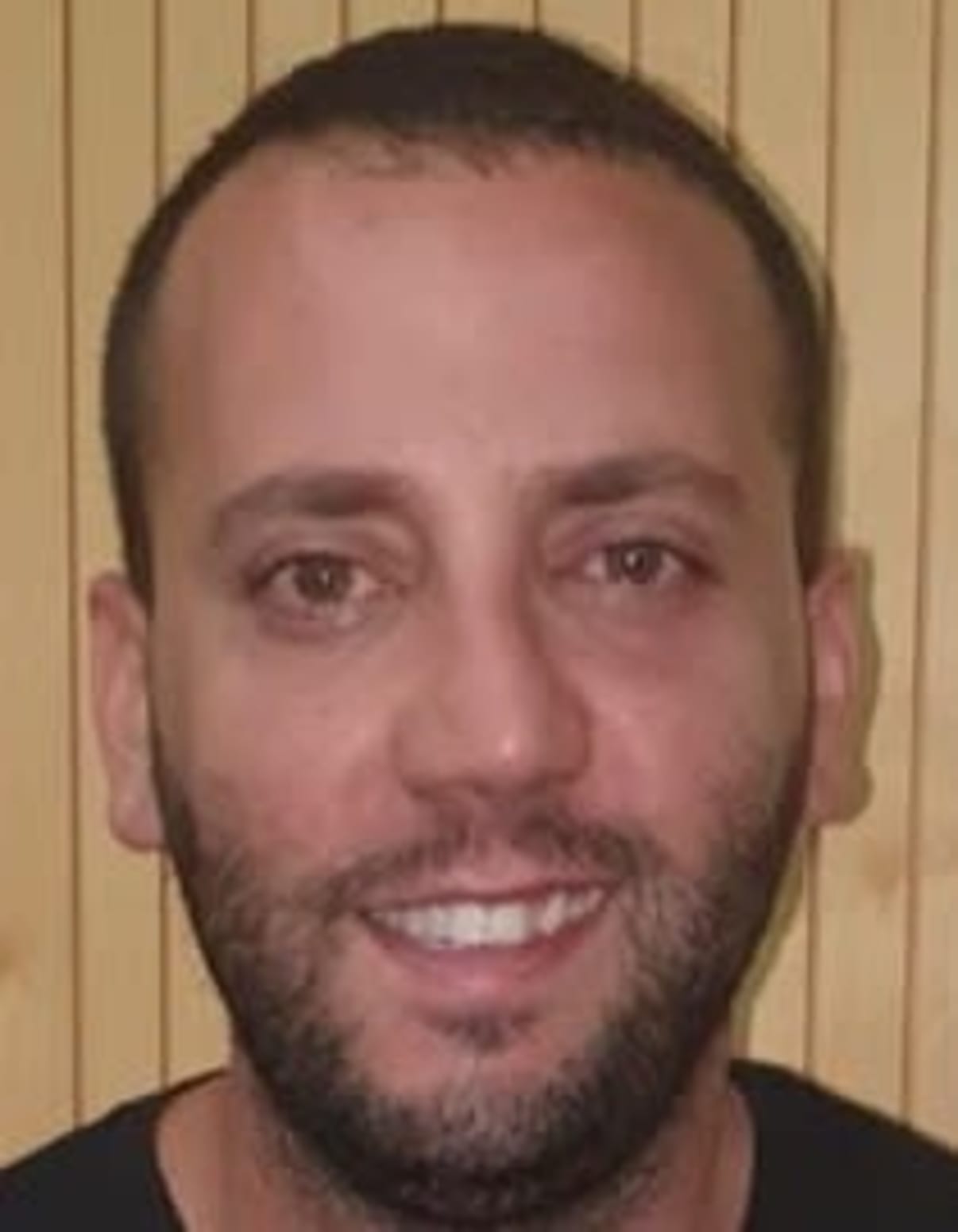 תמונת פורטרט של בעל המקצוע