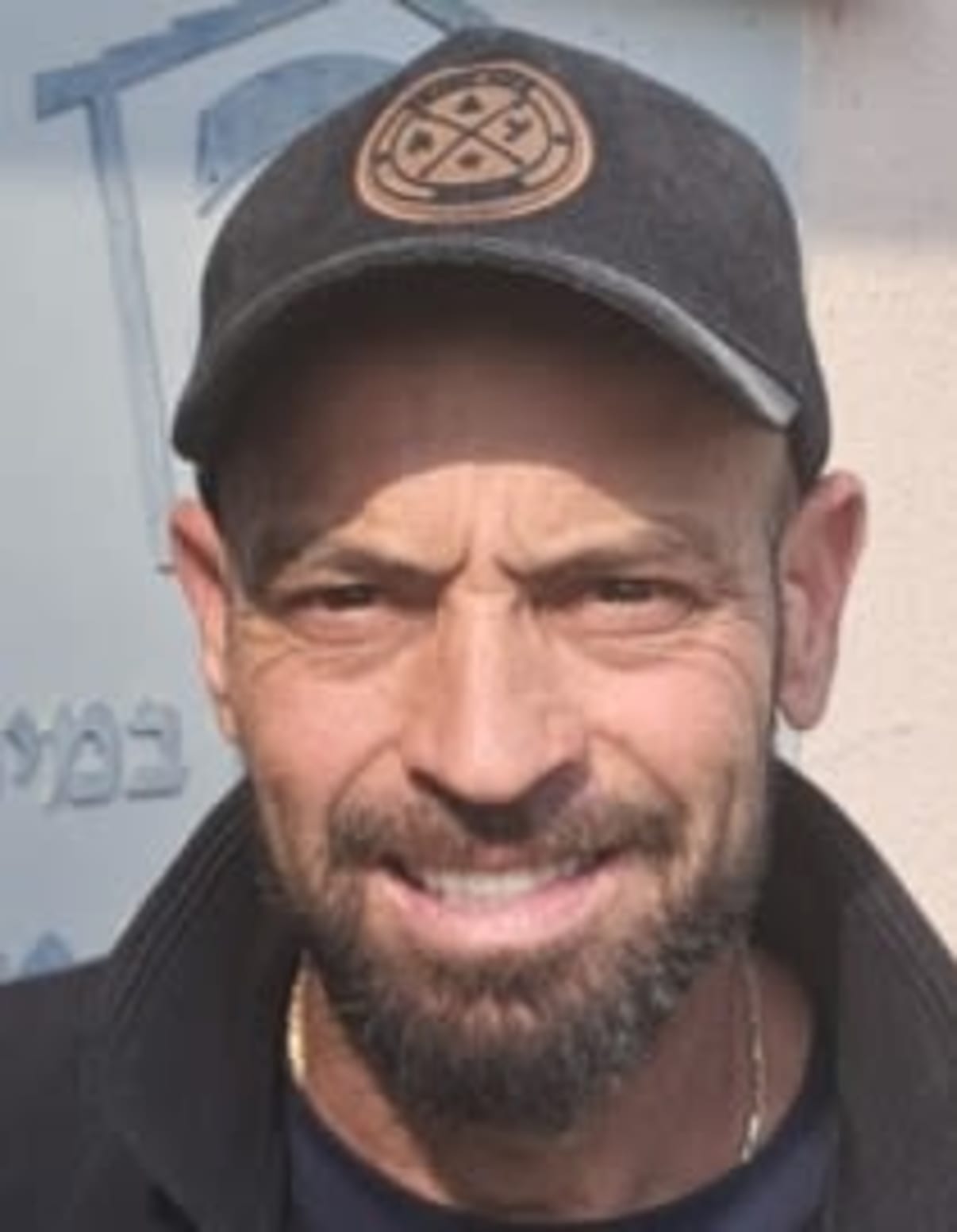 תמונת פורטרט של בעל המקצוע