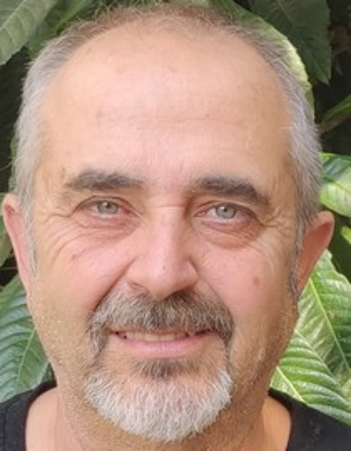 תמונת פורטרט של בעל המקצוע