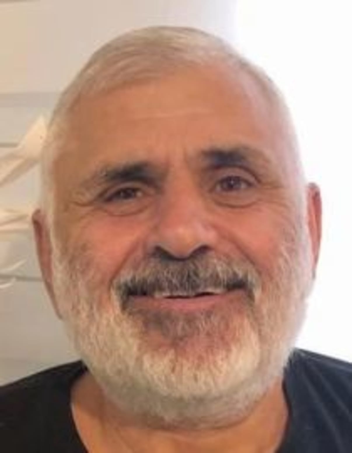 תמונת פורטרט של בעל המקצוע