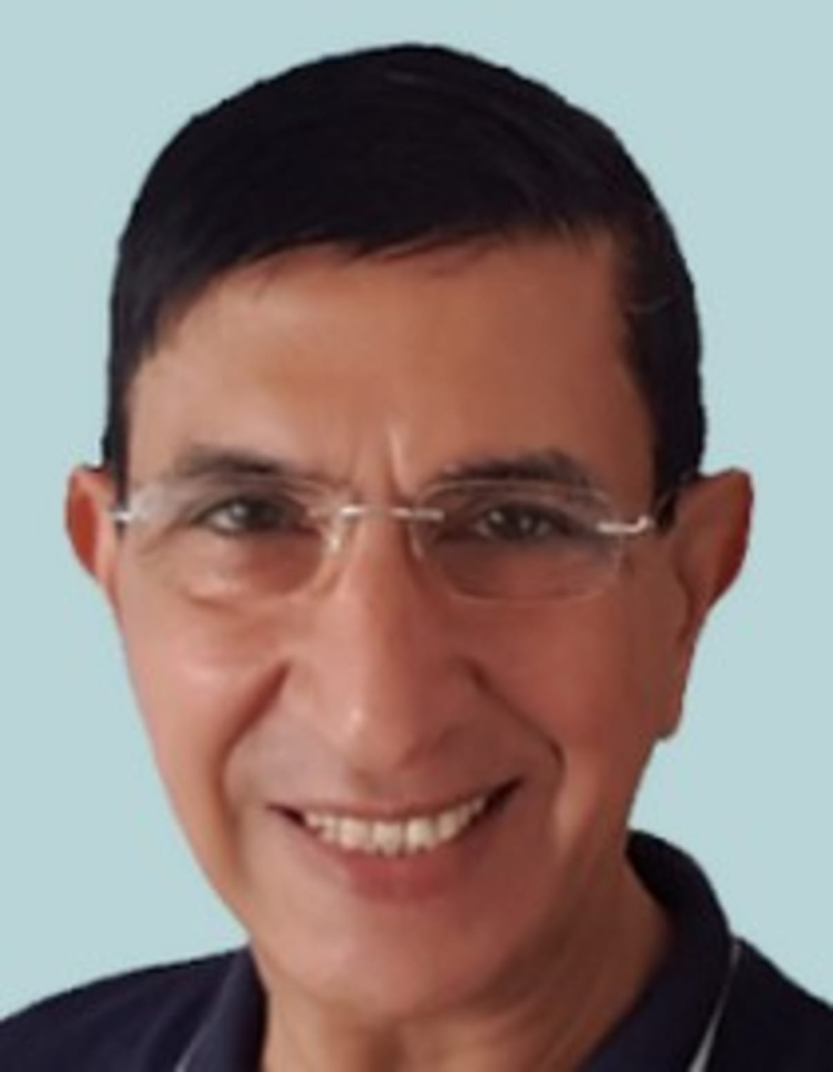 תמונת פורטרט של בעל המקצוע