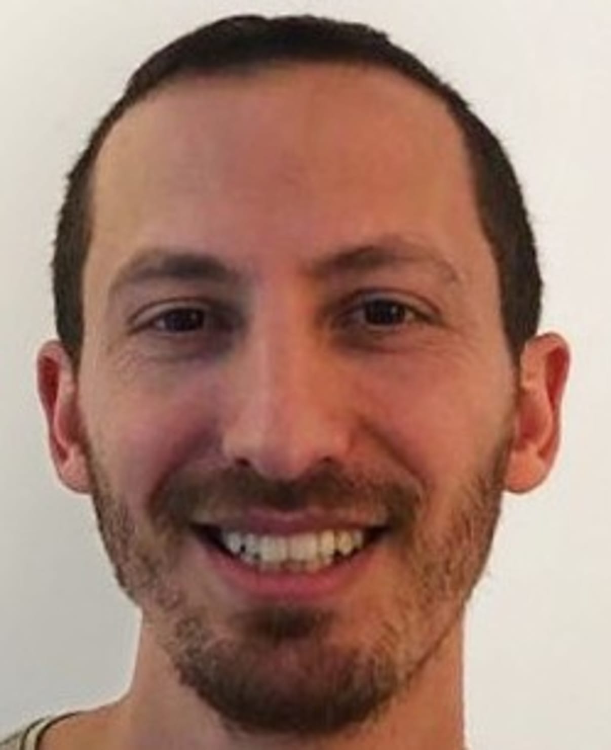 תמונת פורטרט של בעל המקצוע