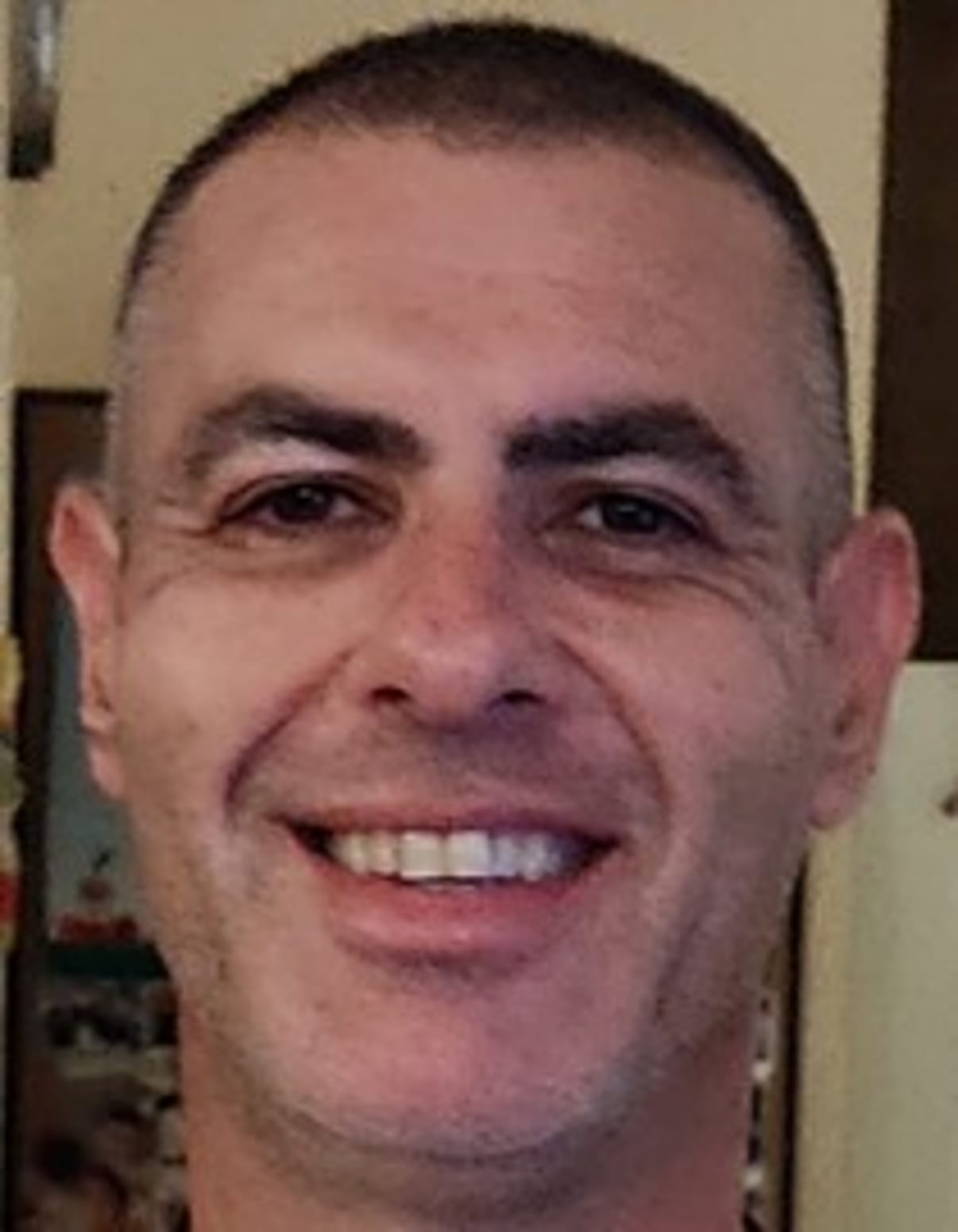 תמונת פורטרט של בעל המקצוע