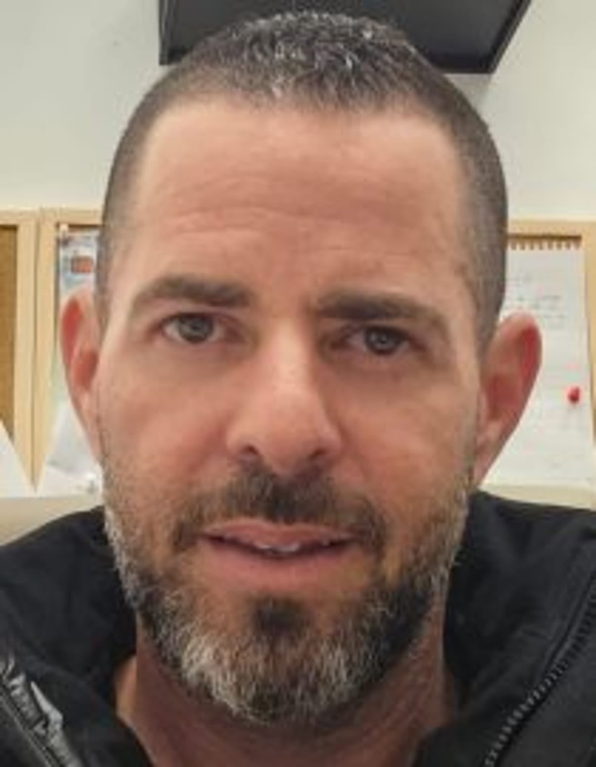 תמונת פורטרט של בעל המקצוע