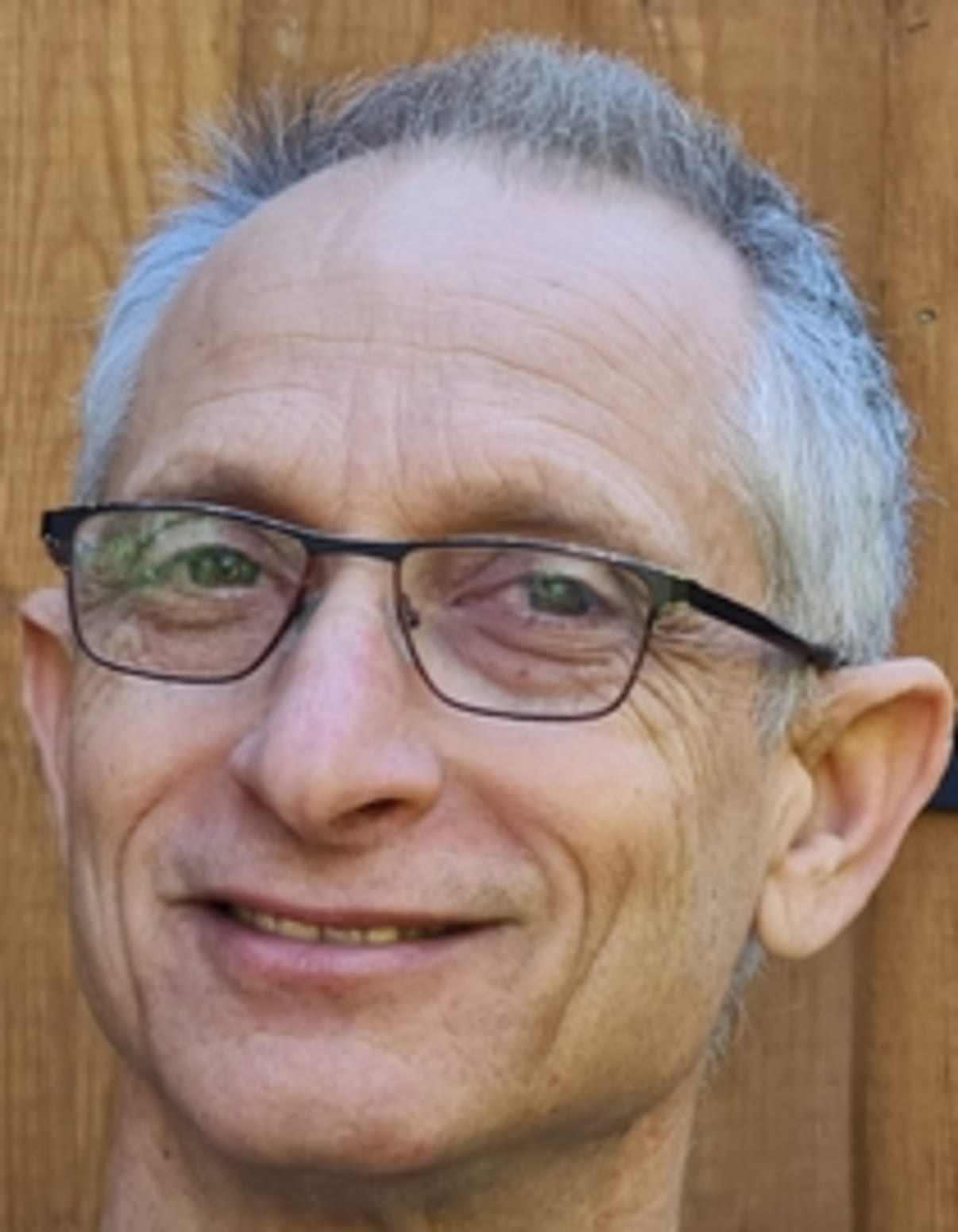 תמונת פורטרט של בעל המקצוע