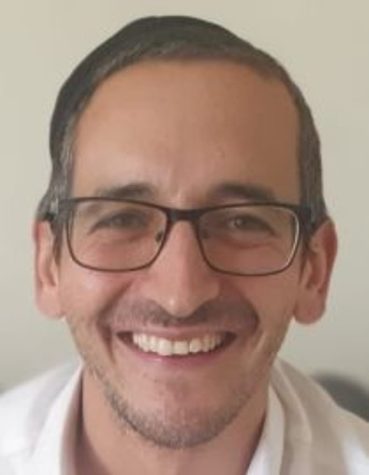 תמונת פורטרט של בעל המקצוע