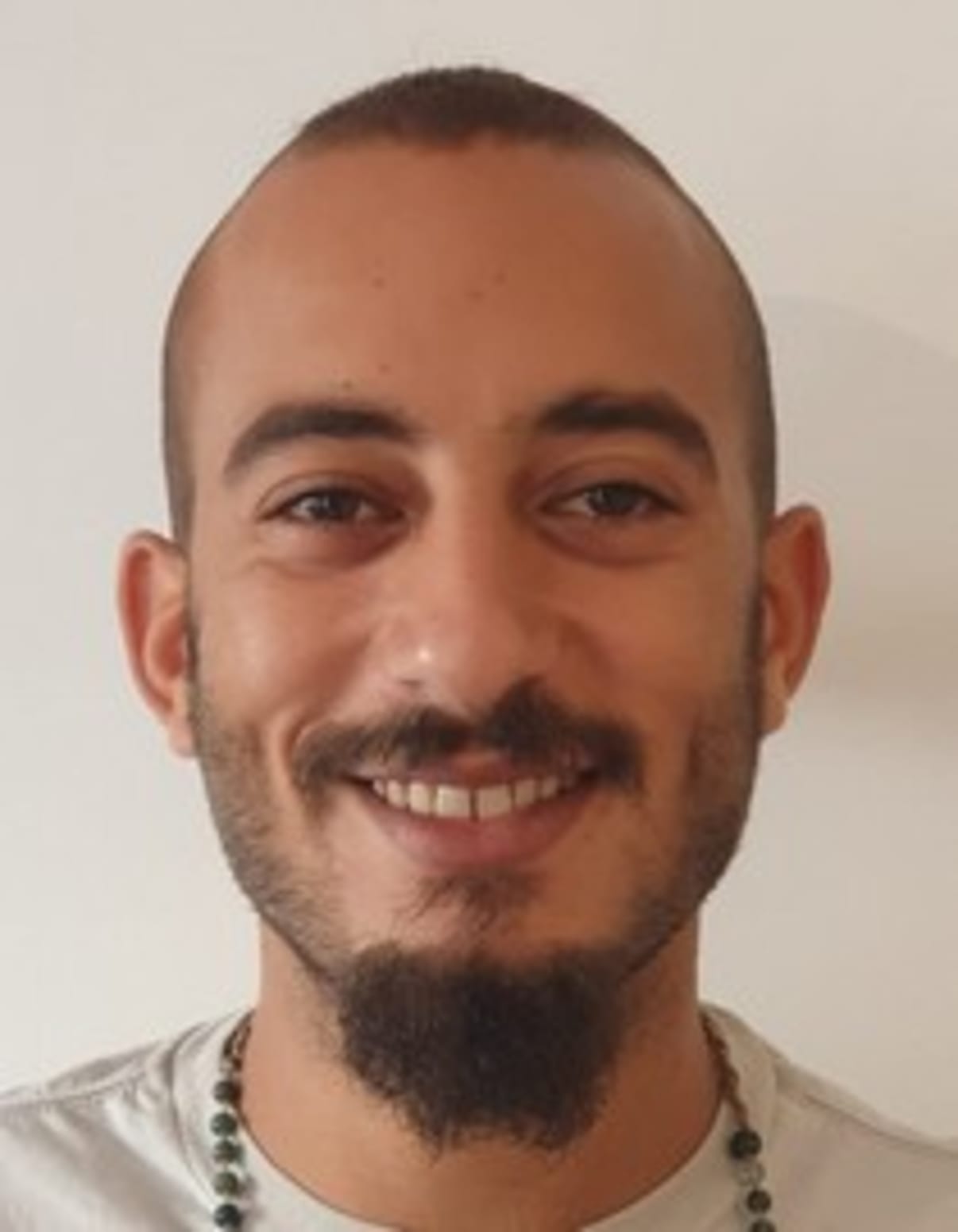 תמונת פורטרט של בעל המקצוע