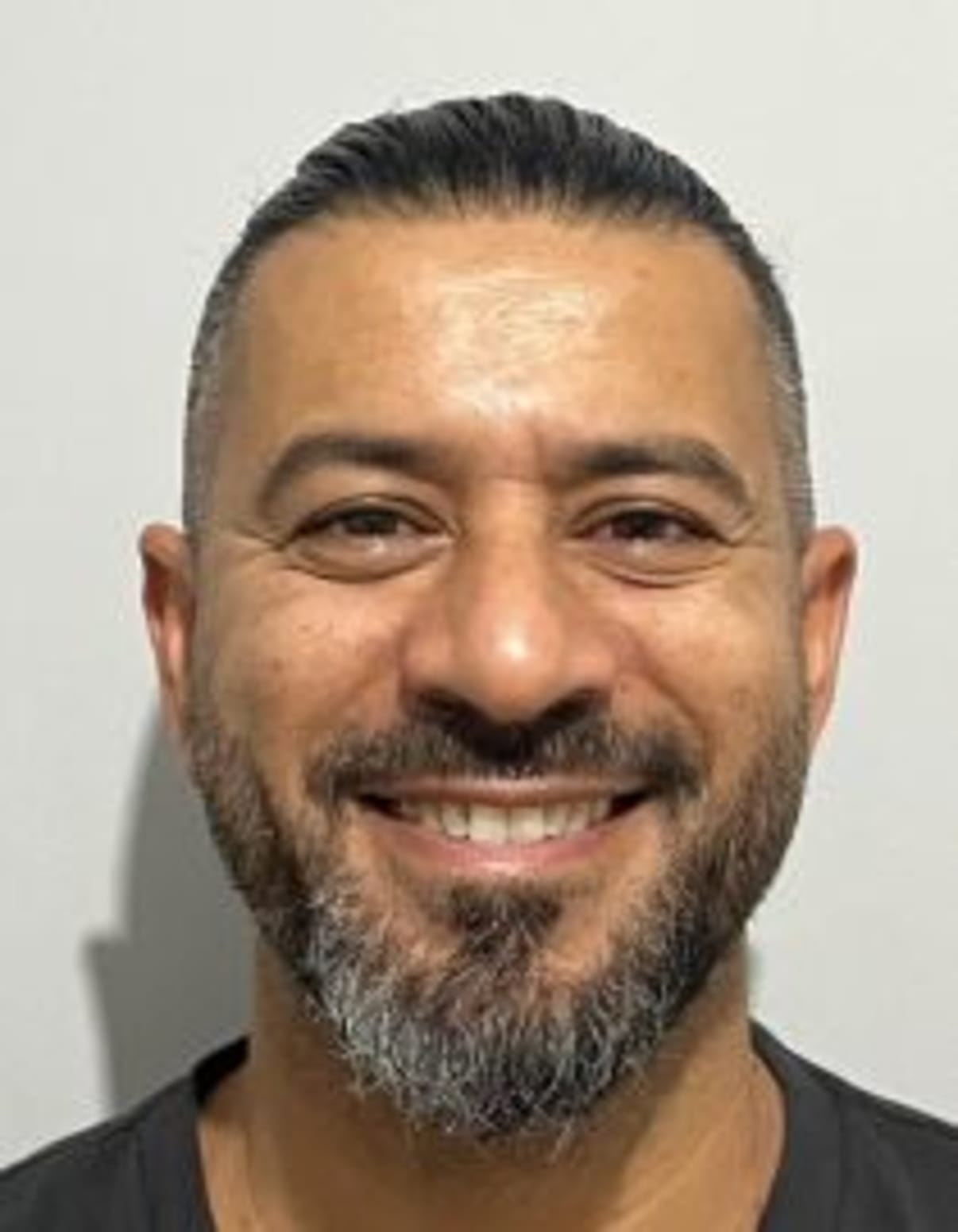 תמונת פורטרט של בעל המקצוע