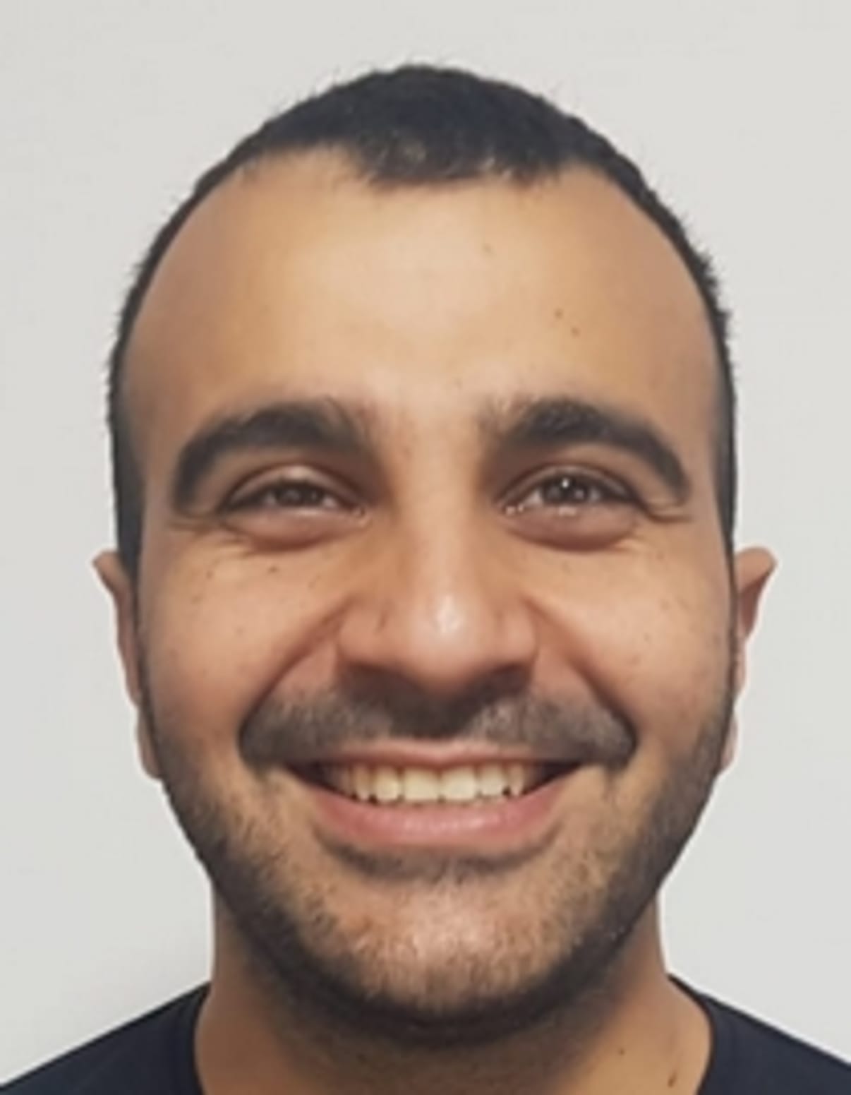 תמונת פורטרט של בעל המקצוע