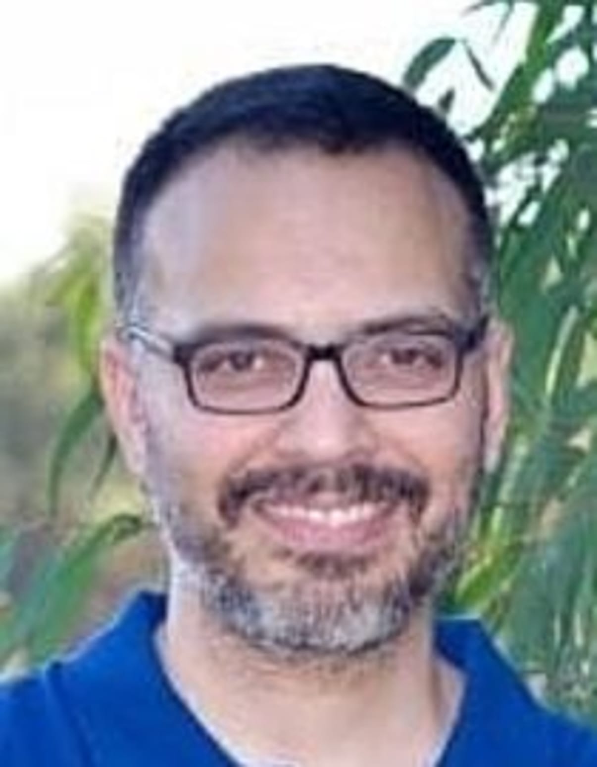 תמונת פורטרט של בעל המקצוע