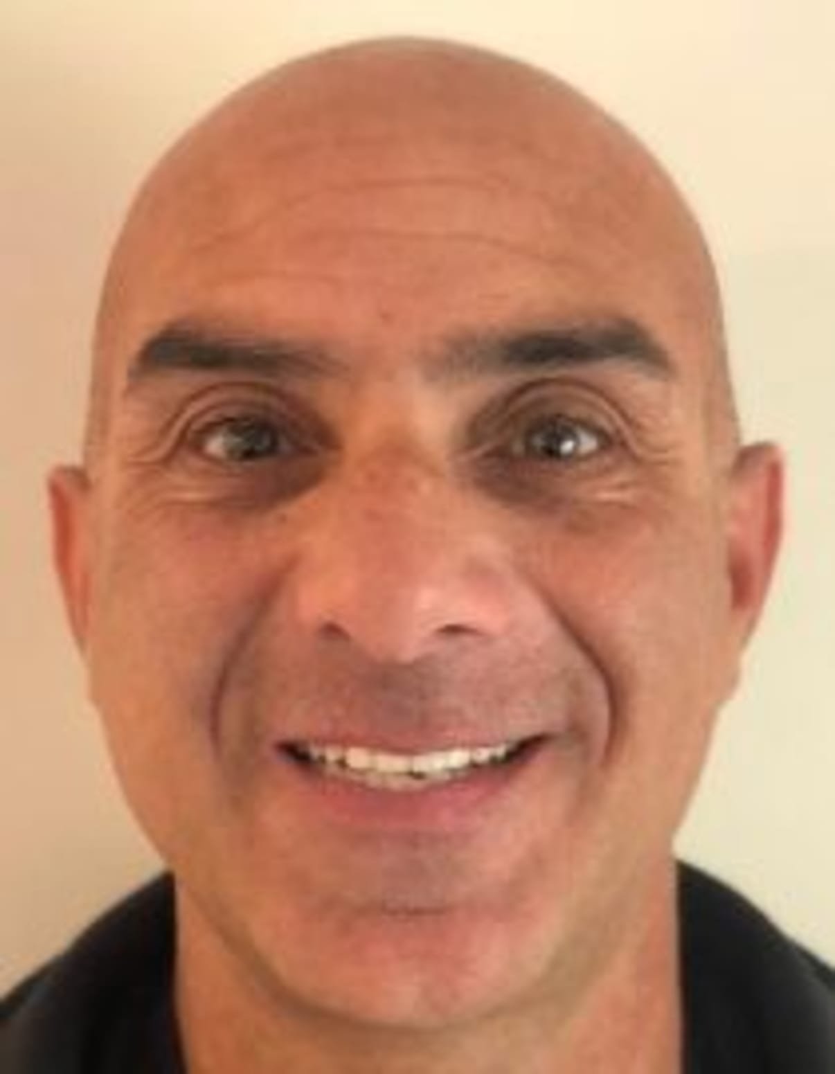 תמונת פורטרט של בעל המקצוע