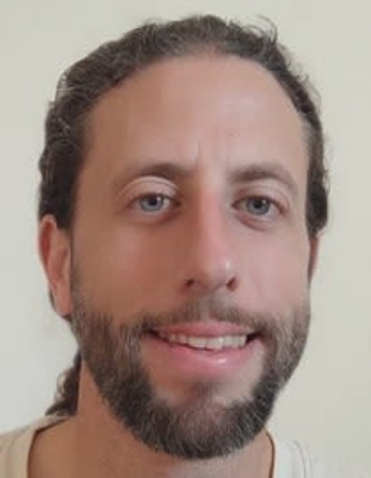 תמונת פורטרט של בעל המקצוע