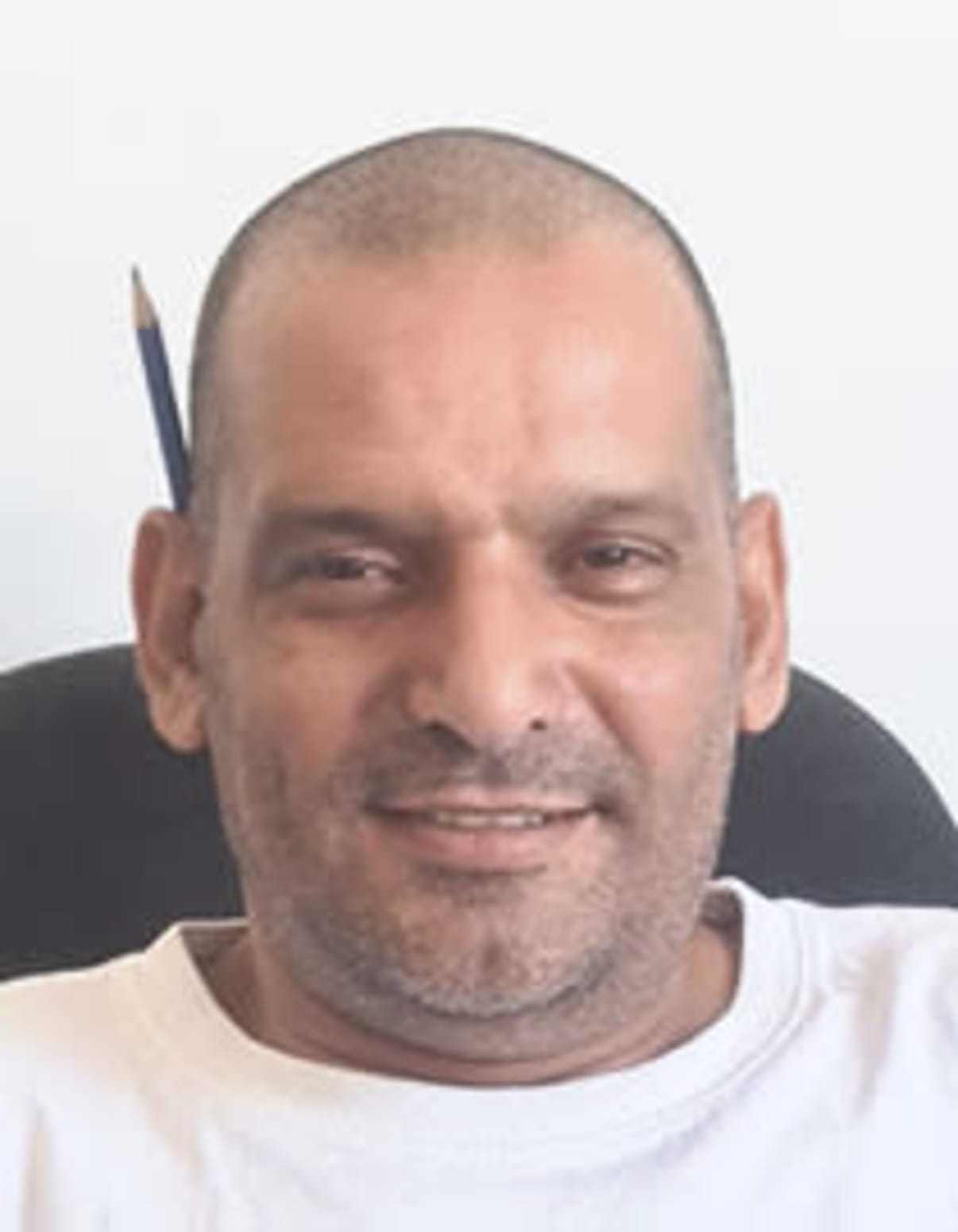 תמונת פורטרט של בעל המקצוע