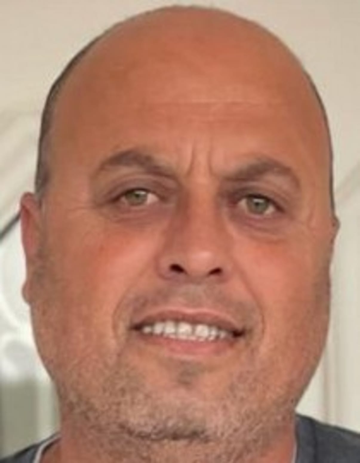 תמונת פורטרט של בעל המקצוע