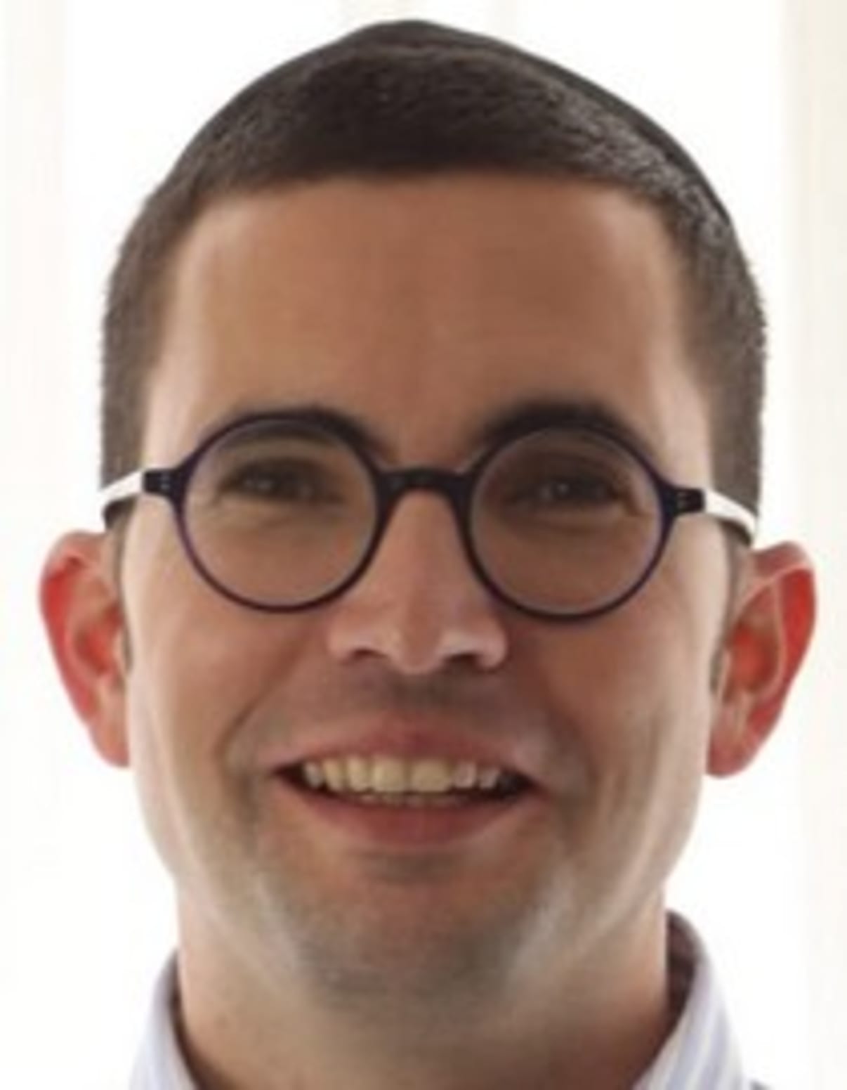 תמונת פורטרט של בעל המקצוע