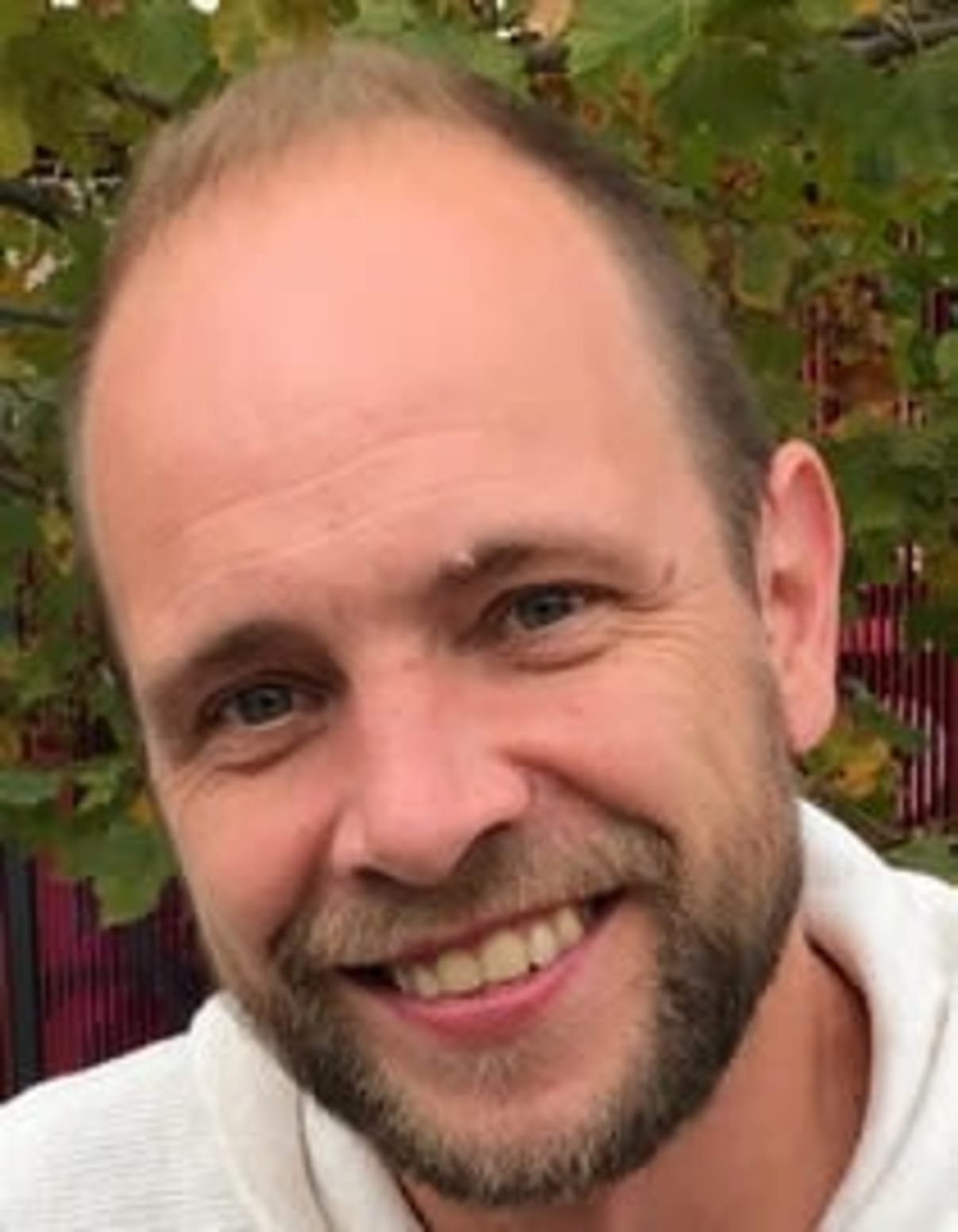 תמונת פורטרט של בעל המקצוע