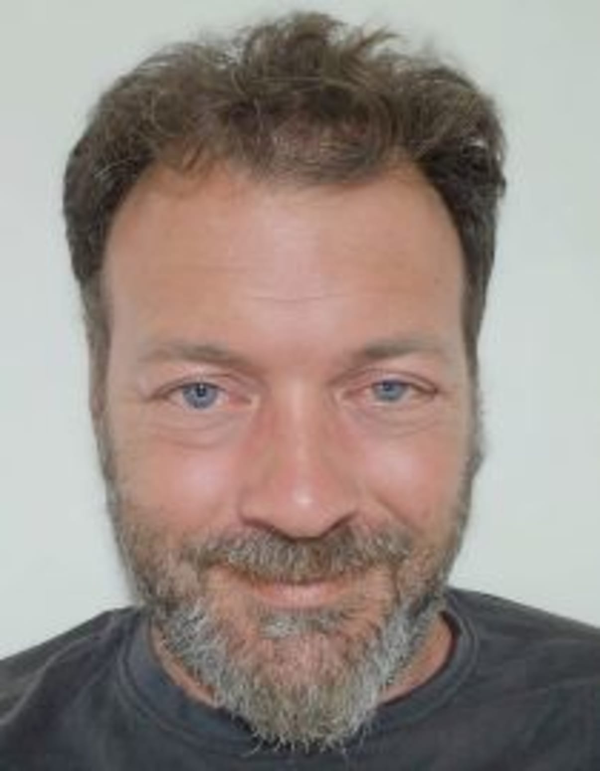 תמונת פורטרט של בעל המקצוע