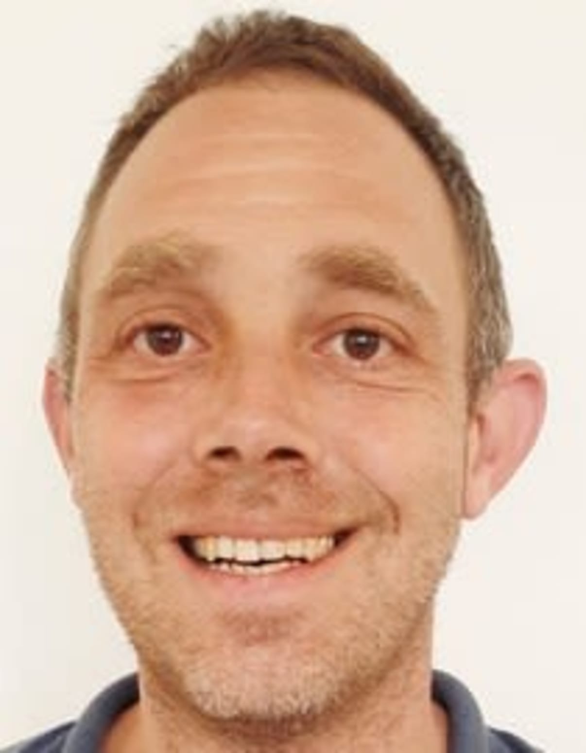 תמונת פורטרט של בעל המקצוע