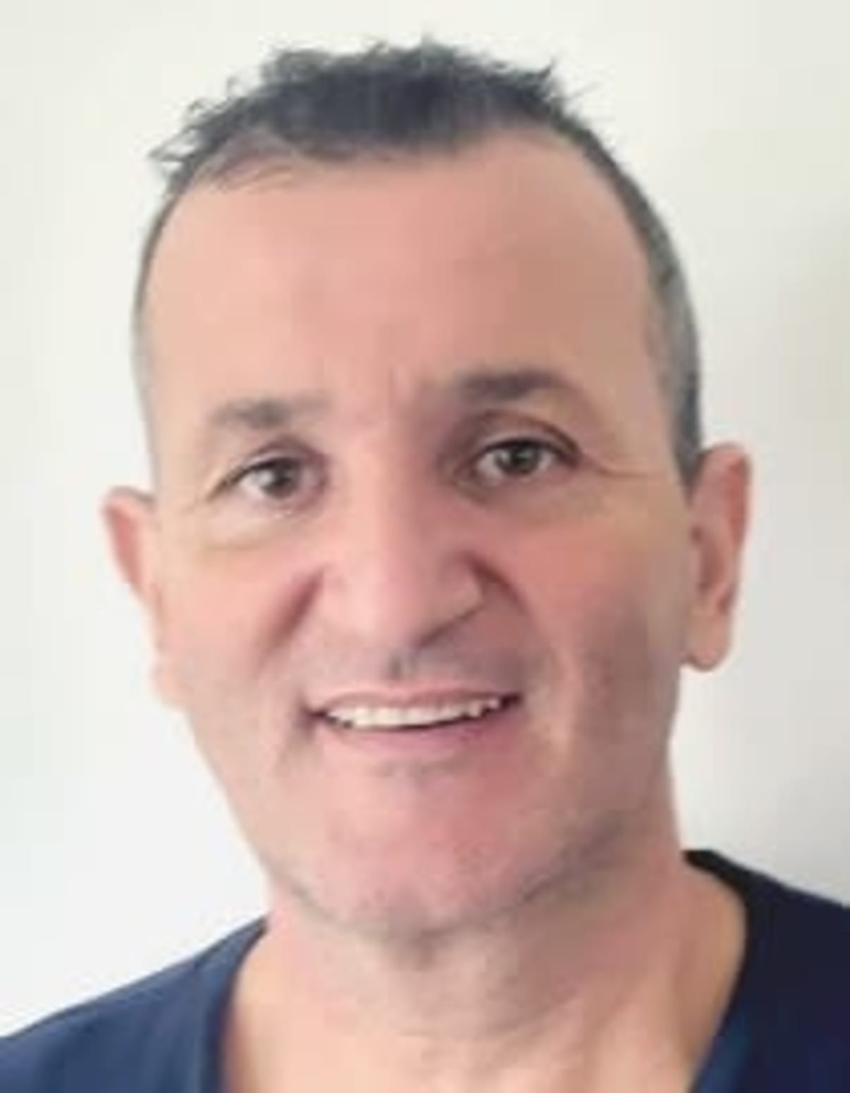 תמונת פורטרט של בעל המקצוע