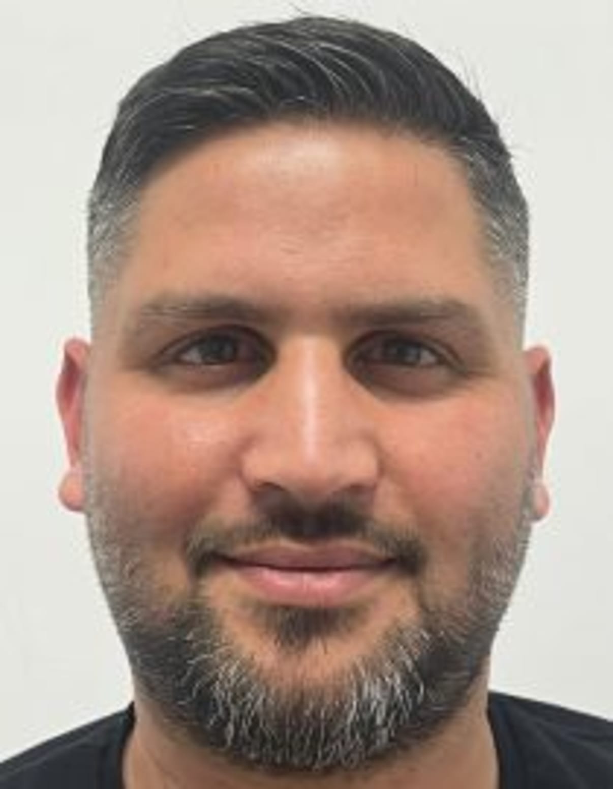 תמונת פורטרט של בעל המקצוע