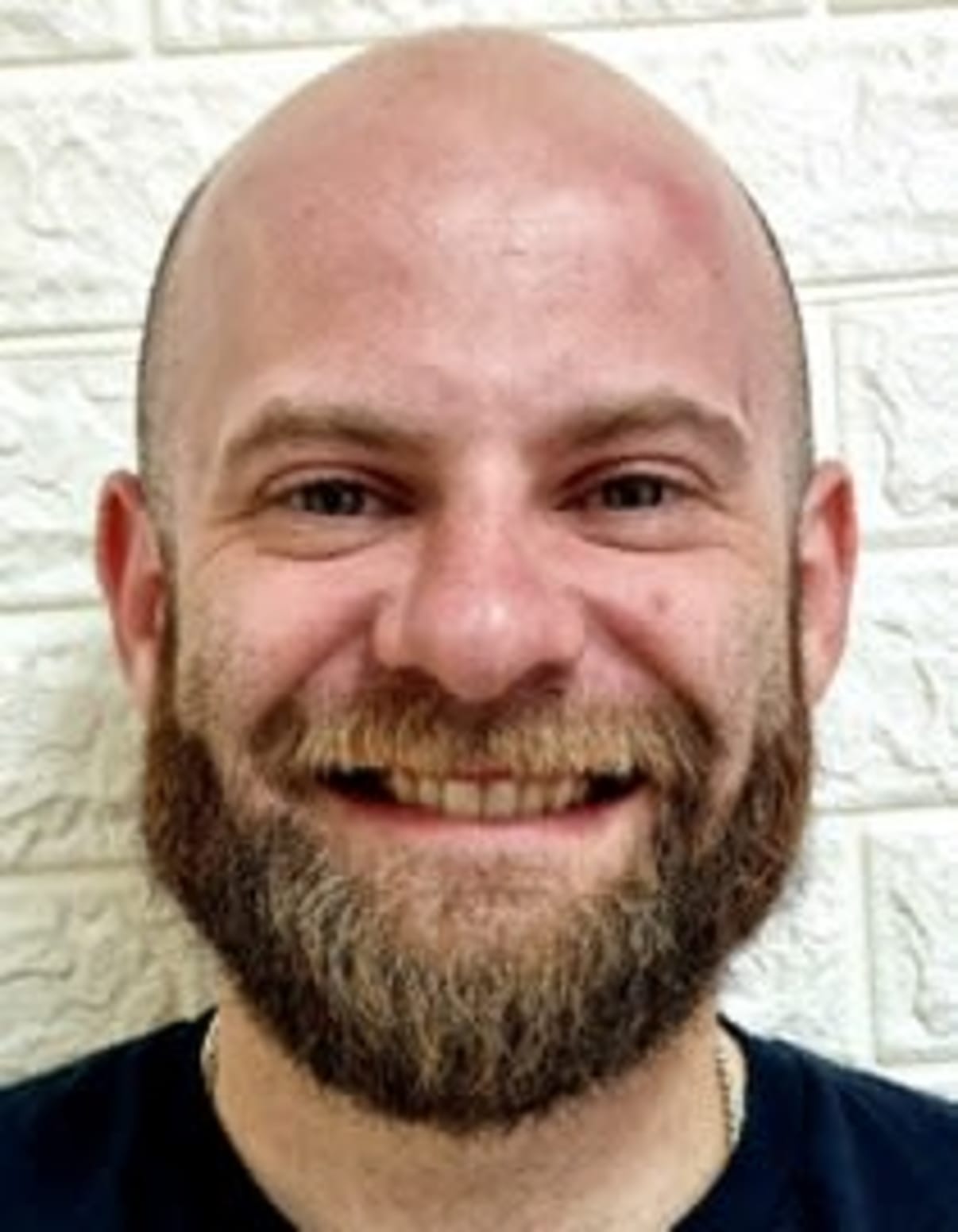 תמונת פורטרט של בעל המקצוע